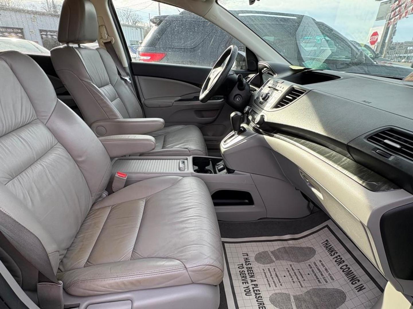 2012 SILVER HONDA CR-V EXL (2HKRM3H77CH) with an 2.4L engine, Automatic transmission, located at 501 E. Columbia St., Springfield, OH, 45503, (800) 262-7122, 39.925262, -83.801796 - *** New Tires*** Updated Timing w/ Honda Parts *** New Brakes *** Tune Up *** New Front Struts *** New Wipers *** New Battery *** Serviced and Detailed *** EXL *** FWD *** Jay North Auto has offered hand picked vehicles since 1965! Our customer's enjoy a NO pressure buying experience with a sma - Photo#18