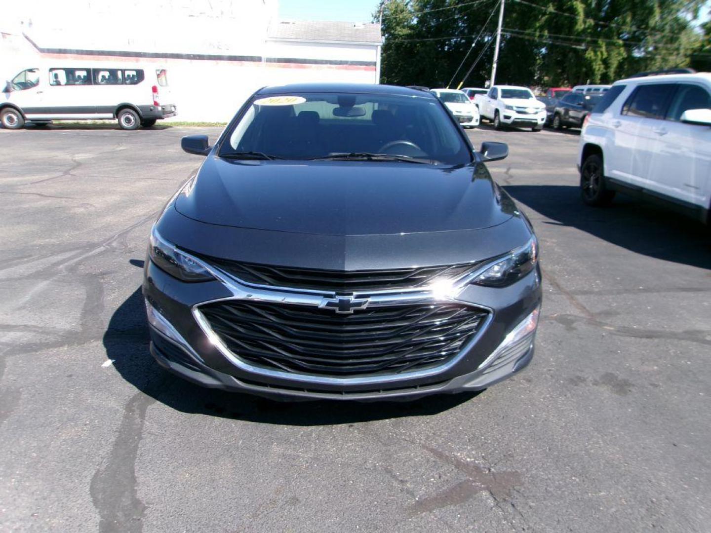 2020 GRAY CHEVROLET MALIBU RS (1G1ZG5ST2LF) with an 1.5L engine, Continuously Variable transmission, located at 501 E. Columbia St., Springfield, OH, 45503, (800) 262-7122, 39.925262, -83.801796 - Photo#1