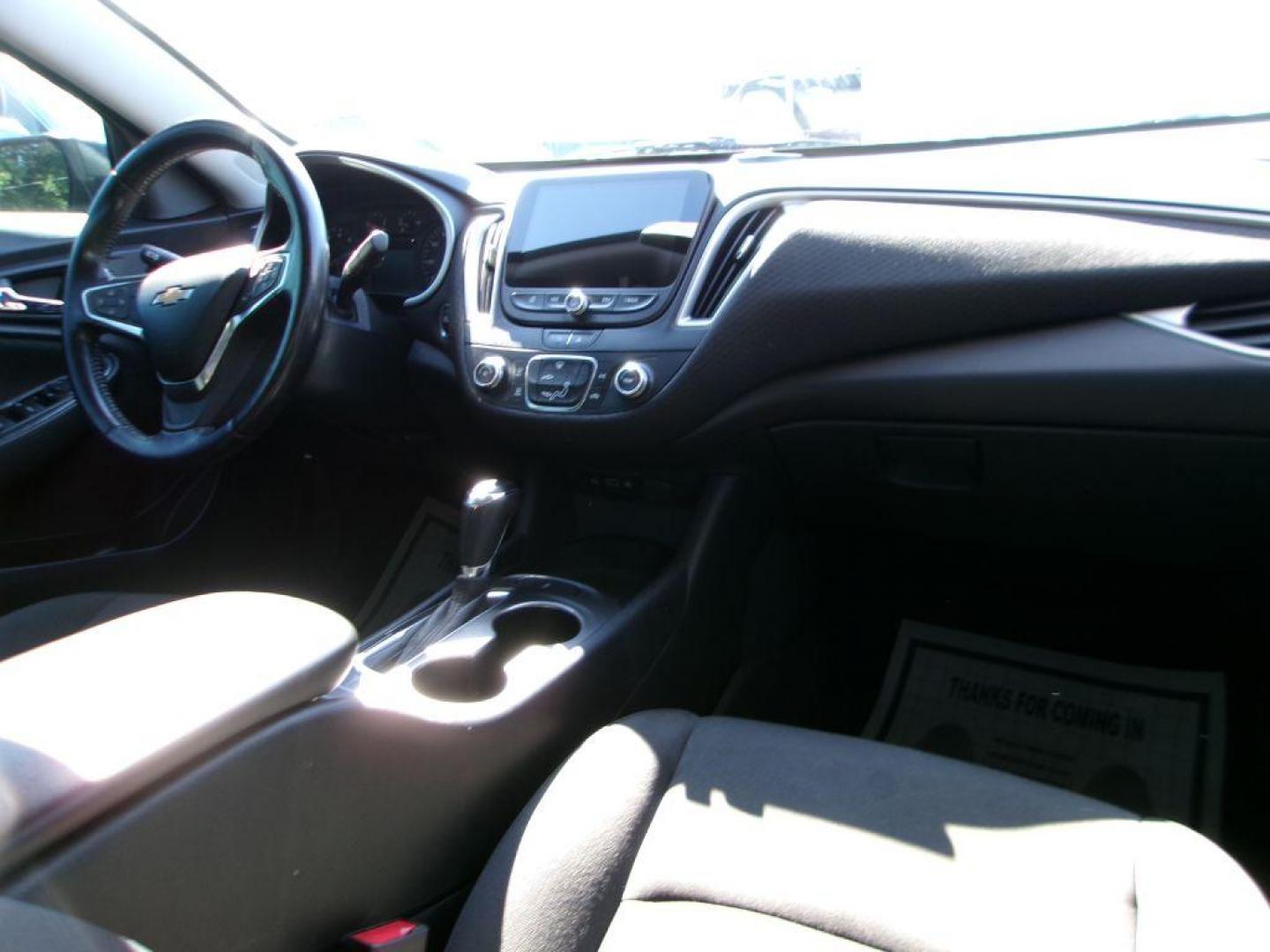 2020 GRAY CHEVROLET MALIBU RS (1G1ZG5ST2LF) with an 1.5L engine, Continuously Variable transmission, located at 501 E. Columbia St., Springfield, OH, 45503, (800) 262-7122, 39.925262, -83.801796 - Photo#17