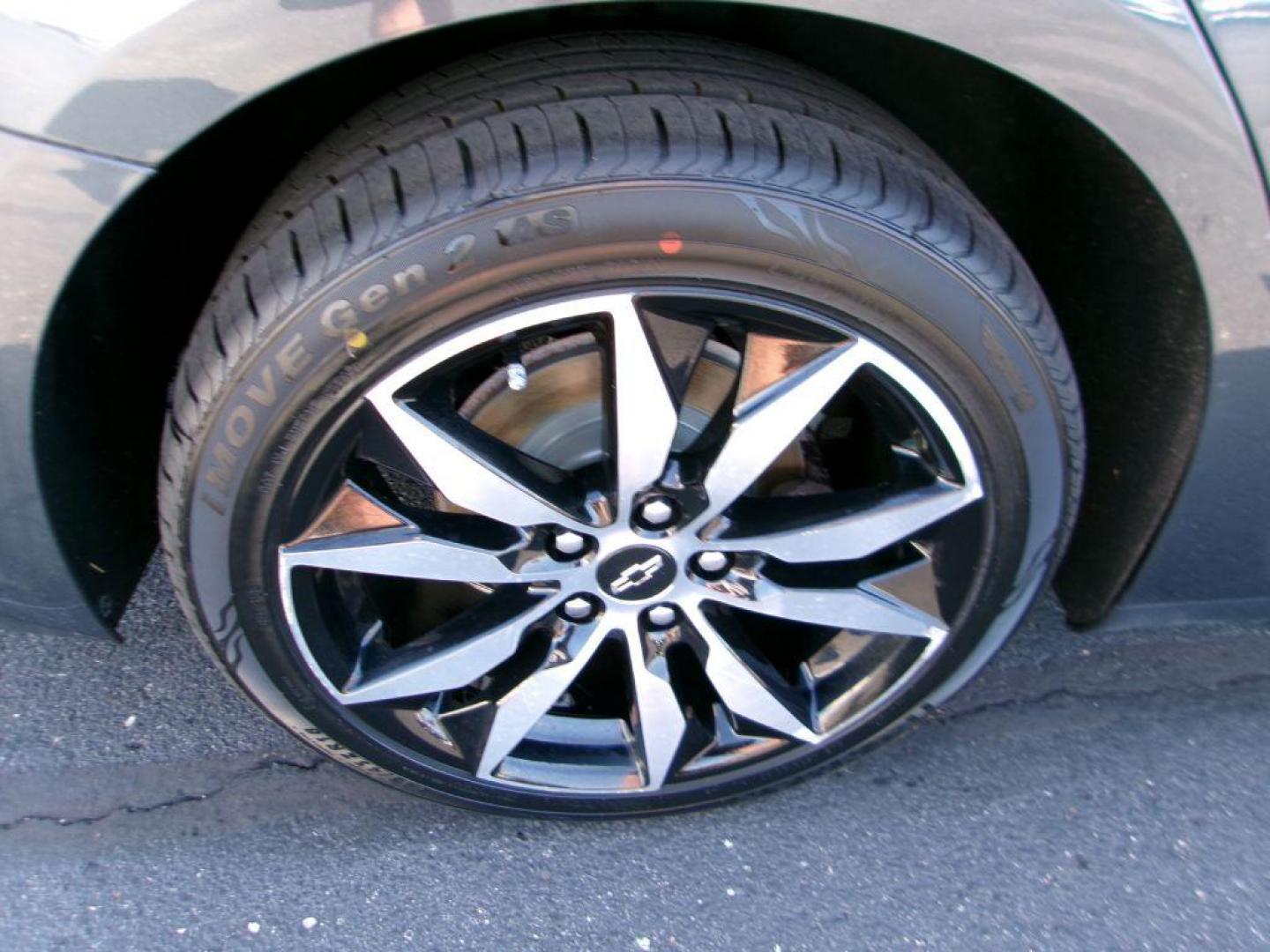 2020 GRAY CHEVROLET MALIBU RS (1G1ZG5ST2LF) with an 1.5L engine, Continuously Variable transmission, located at 501 E. Columbia St., Springfield, OH, 45503, (800) 262-7122, 39.925262, -83.801796 - Photo#18