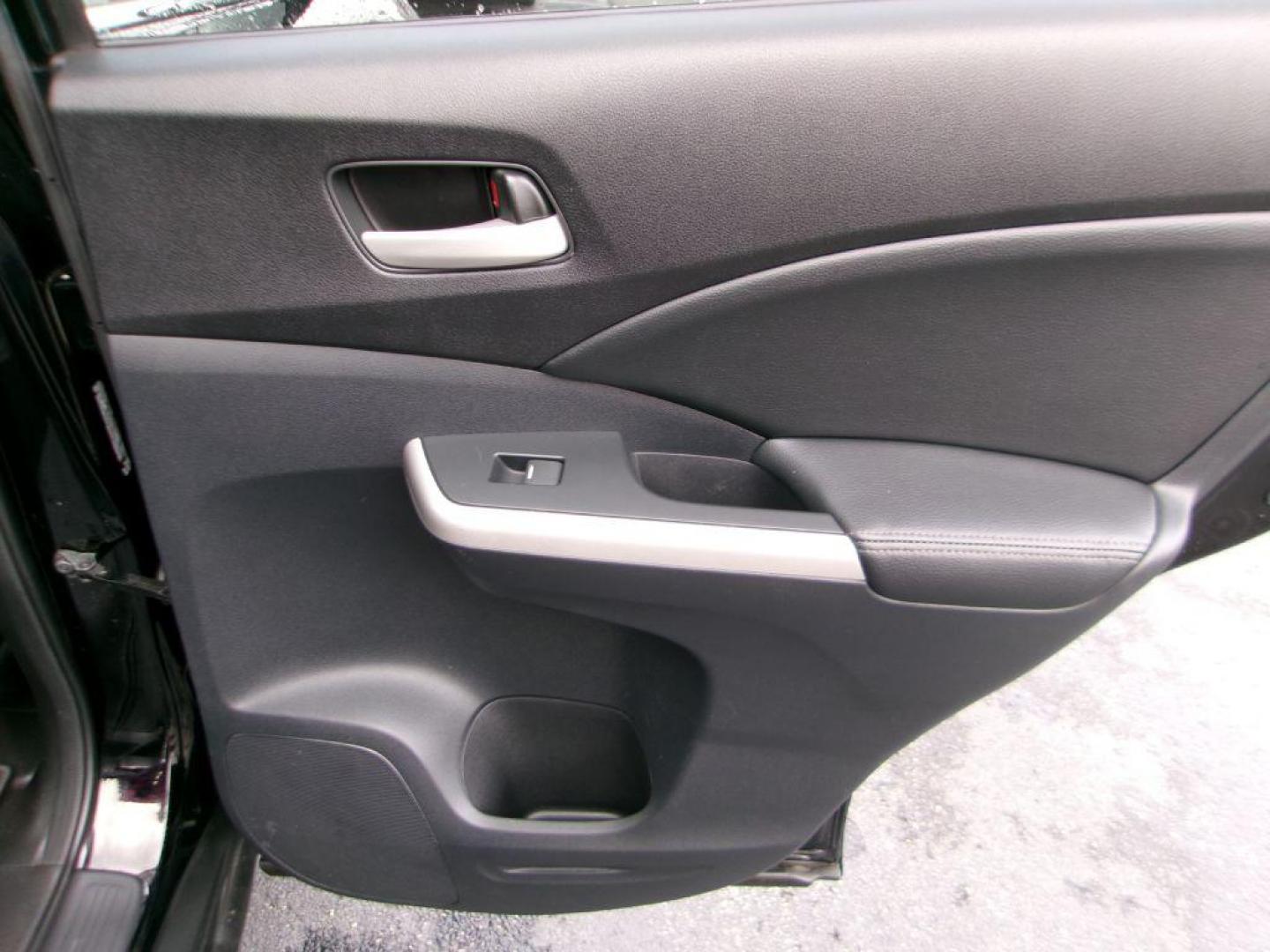 2012 BLACK HONDA CR-V EXL (5J6RM4H72CL) with an 2.4L engine, Automatic transmission, located at 501 E. Columbia St., Springfield, OH, 45503, (800) 262-7122, 39.925262, -83.801796 - ***Clean Carfax***AWD***EX-L***New Front and Rear Brake Pads and Rotors***Updated Timing***New Spark Plugs***Serviced and Detailed*** Jay North Auto has offered hand picked vehicles since 1965! Our customer's enjoy a NO pressure buying experience with a small town feel. All of our vehicles get - Photo#14
