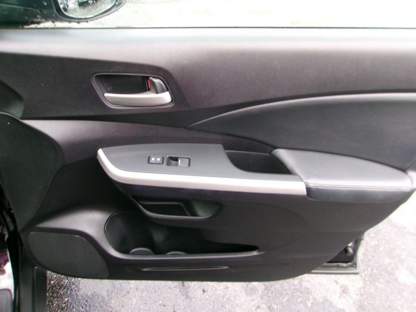 2012 BLACK HONDA CR-V EXL (5J6RM4H72CL) with an 2.4L engine, Automatic transmission, located at 501 E. Columbia St., Springfield, OH, 45503, (800) 262-7122, 39.925262, -83.801796 - ***Clean Carfax***AWD***EX-L***New Front and Rear Brake Pads and Rotors***Updated Timing***New Spark Plugs***Serviced and Detailed*** Jay North Auto has offered hand picked vehicles since 1965! Our customer's enjoy a NO pressure buying experience with a small town feel. All of our vehicles get - Photo#16