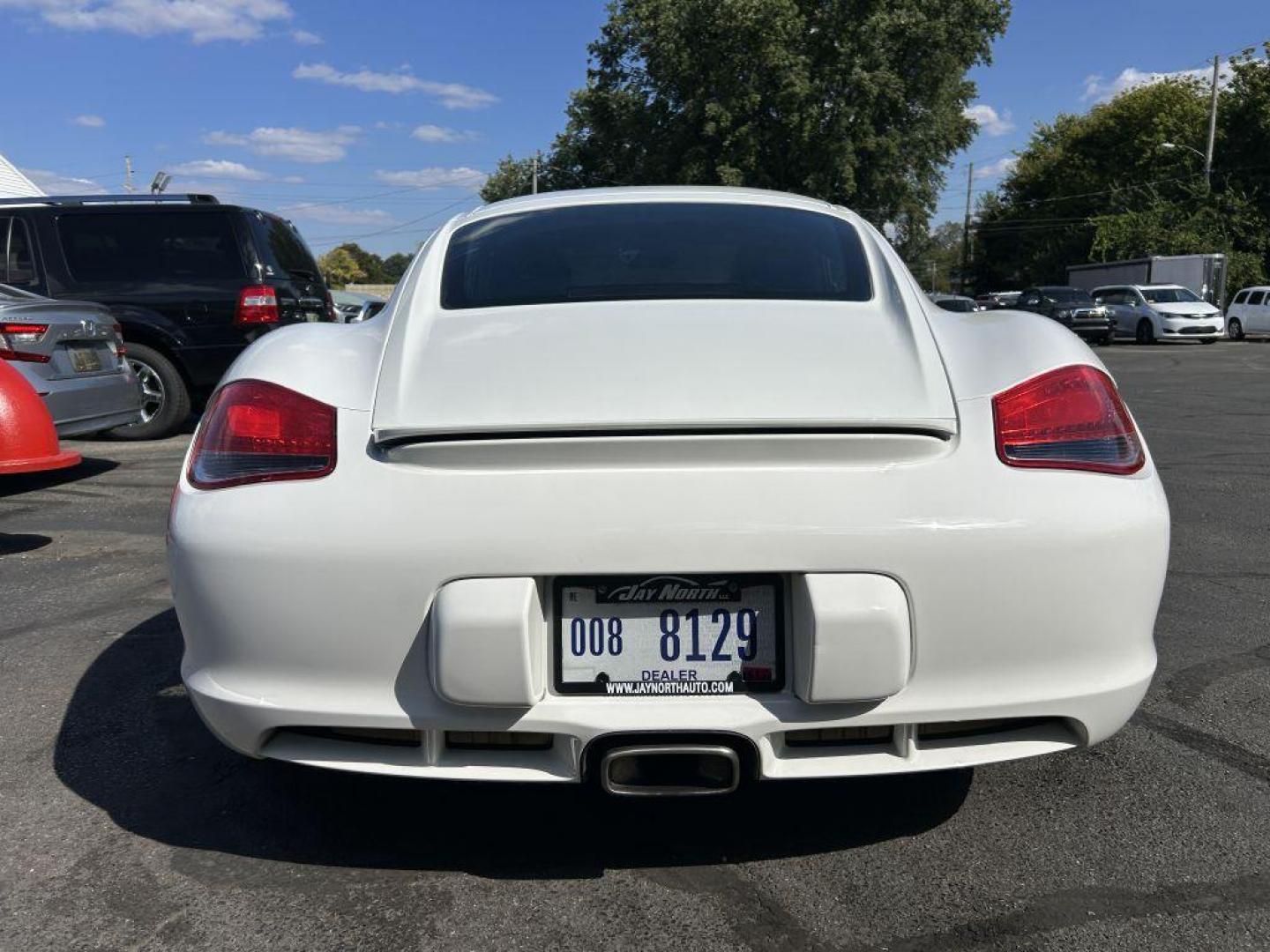 2009 WHITE PORSCHE CAYMAN (WP0AA29849U) with an 2.9L engine, 6-Speed Manual transmission, located at 501 E. Columbia St., Springfield, OH, 45503, (800) 262-7122, 39.925262, -83.801796 - ***6 Speed Manual!!*** 2009 987.2 Cayman 2.9L For those in the know, the 987.2 Cayman (2009-2012) is the sweet spot -- continuing the light weight body of the original Cayman while introducing the newer, ultra reliable 9A1 engine series that eliminated the troublesome IMS bearings that caused so - Photo#3