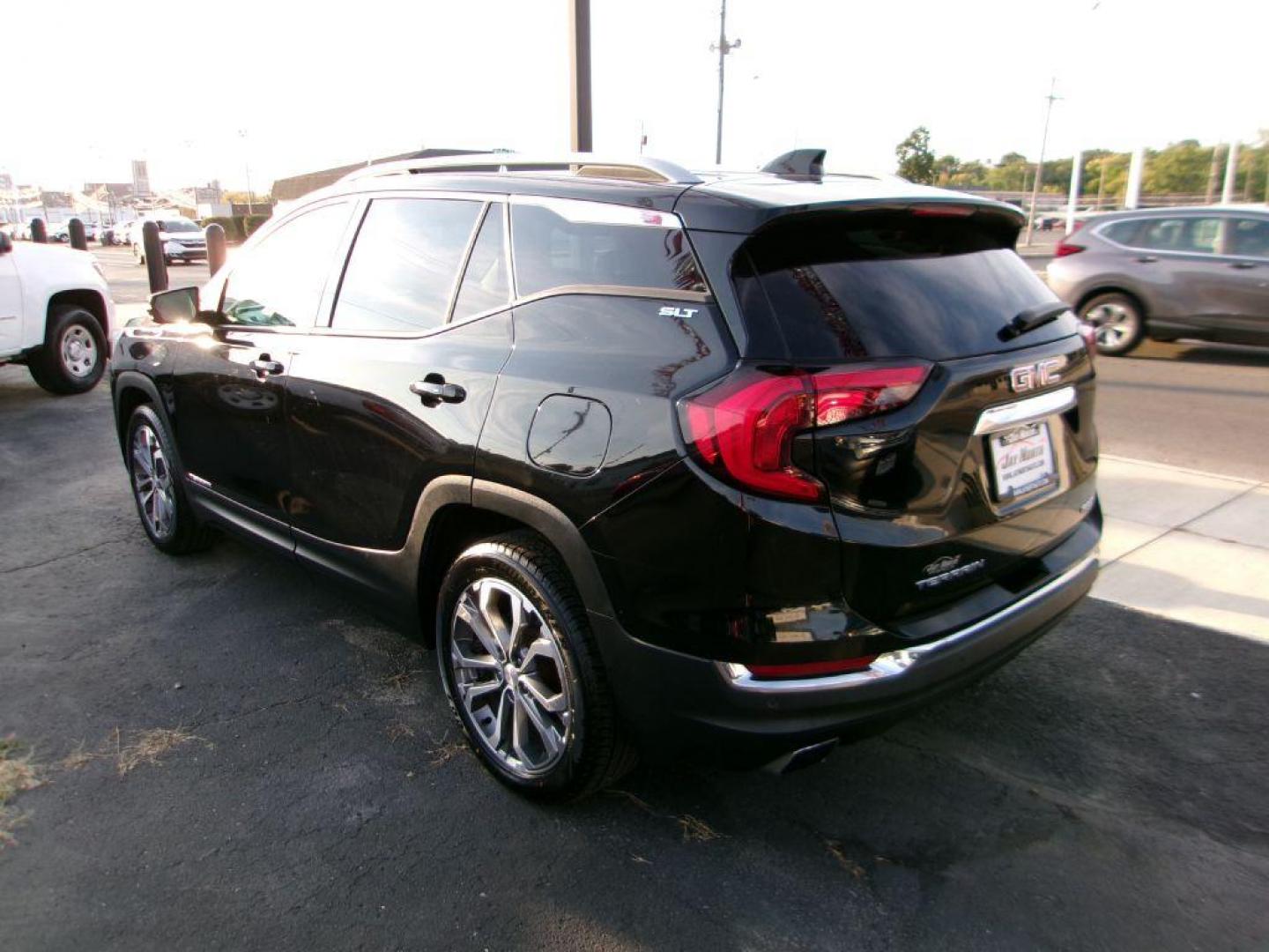 2018 BLACK GMC TERRAIN SLT (3GKALVEX8JL) with an 2.0L engine, Automatic transmission, located at 501 E. Columbia St., Springfield, OH, 45503, (800) 262-7122, 39.925262, -83.801796 - ***Clean Carfax***New Tires***SLT***New Front Brake Pads and Rotors***Leather Seating***Moonroof***Serviced and Detailed*** Jay North Auto has offered hand picked vehicles since 1965! Our customer's enjoy a NO pressure buying experience with a small town feel. All of our vehicles get fully ins - Photo#3