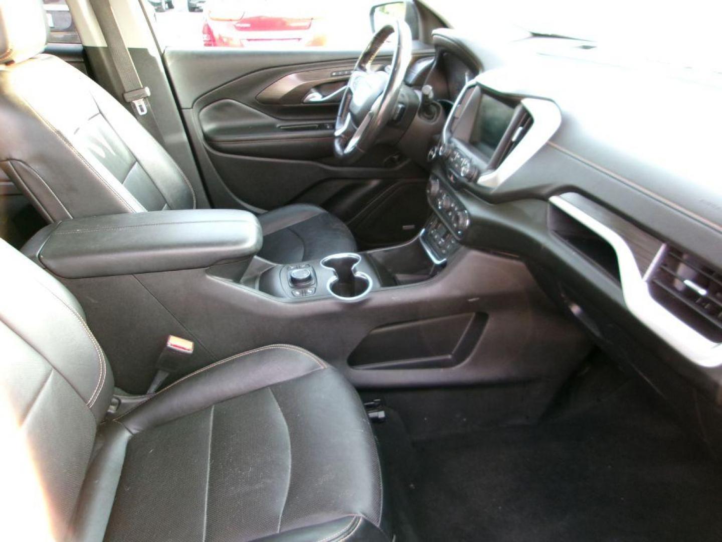 2018 BLACK GMC TERRAIN SLT (3GKALVEX8JL) with an 2.0L engine, Automatic transmission, located at 501 E. Columbia St., Springfield, OH, 45503, (800) 262-7122, 39.925262, -83.801796 - ***Clean Carfax***New Tires***SLT***New Front Brake Pads and Rotors***Leather Seating***Moonroof***Serviced and Detailed*** Jay North Auto has offered hand picked vehicles since 1965! Our customer's enjoy a NO pressure buying experience with a small town feel. All of our vehicles get fully ins - Photo#15