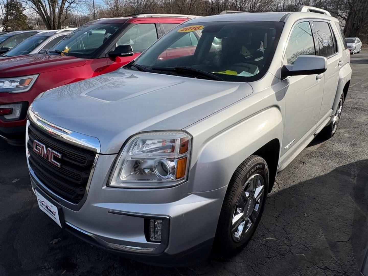 2016 SILVER GMC TERRAIN SLE (2GKALNEK4G6) with an 2.4L engine, Automatic transmission, located at 501 E. Columbia St., Springfield, OH, 45503, (800) 262-7122, 39.925262, -83.801796 - *** Updated Timing *** Tune Up *** Serviced *** SLE *** FWD *** 20 Service Records on Clean CarFax *** Jay North Auto has offered hand picked vehicles since 1965! Our customer's enjoy a NO pressure buying experience with a small town feel. All of our vehicles get fully inspected and detailed. W - Photo#4