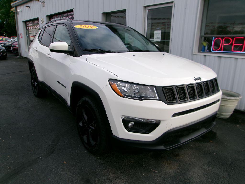photo of 2019 JEEP COMPASS ALTITUDE
