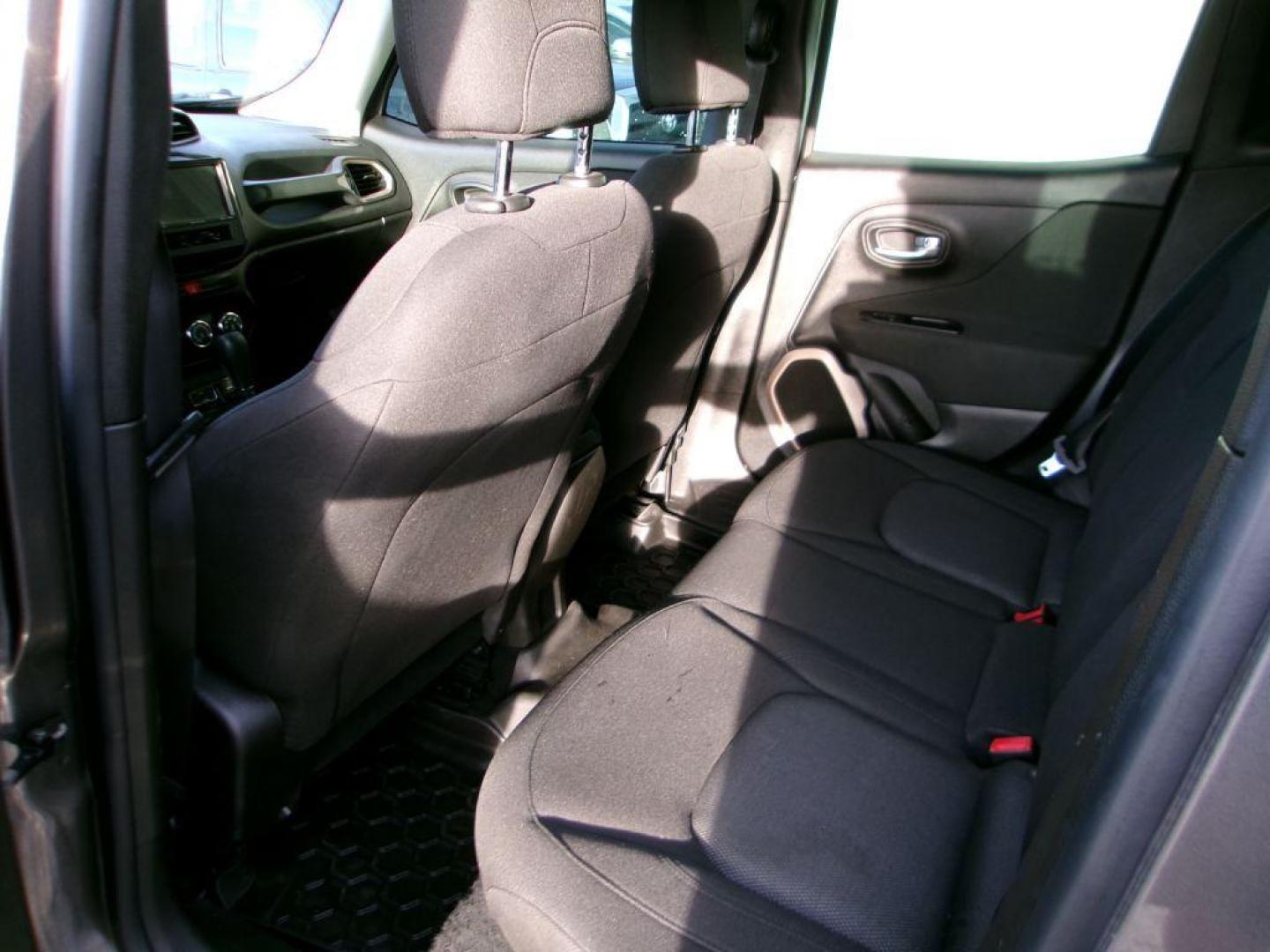 2017 GRAY JEEP RENEGADE SPORT (ZACCJBAB7HP) with an 2.4L engine, Automatic transmission, located at 501 E. Columbia St., Springfield, OH, 45503, (800) 262-7122, 39.925262, -83.801796 - *** Clean CarFax w/ 20 Service Records *** Sport *** 4x4 *** Serviced and Detailed *** Low Miles *** Jay North Auto has offered hand picked vehicles since 1965! Our customer's enjoy a NO pressure buying experience with a small town feel. All of our vehicles get fully inspected and detailed. We a - Photo#7