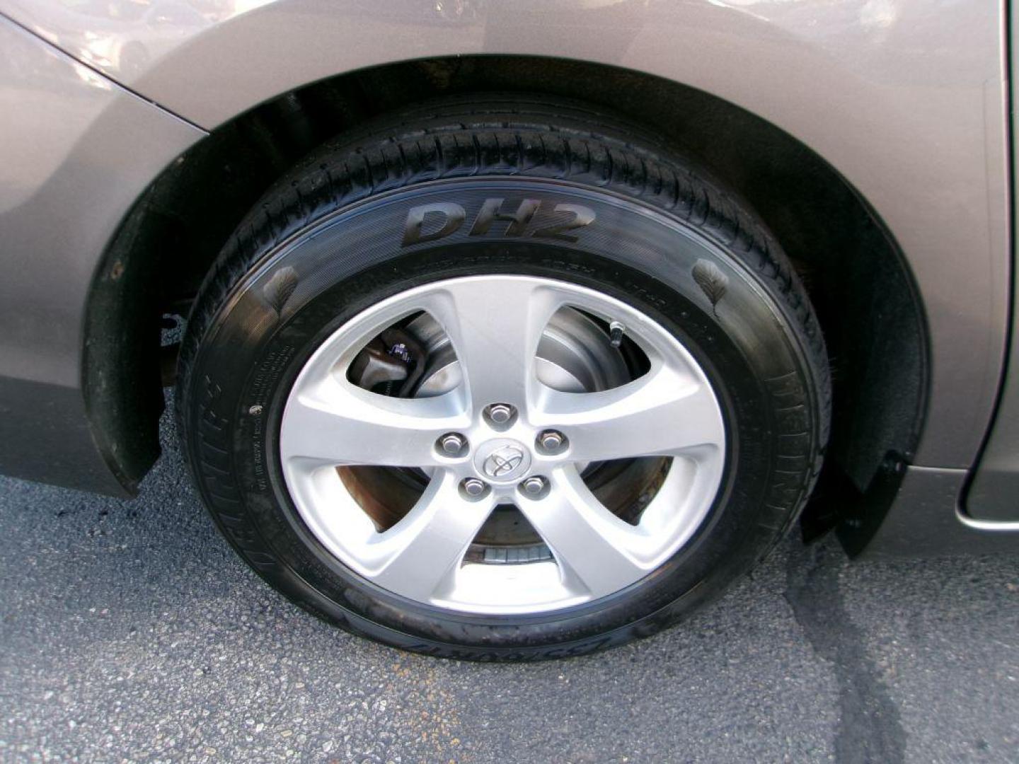 2014 GRAY TOYOTA SIENNA LE (5TDKK3DC2ES) with an 3.5L engine, Automatic transmission, located at 501 E. Columbia St., Springfield, OH, 45503, (800) 262-7122, 39.925262, -83.801796 - ***Clean Carfax***New Tires***New Front and Rear Brake Pads and Rotors***New Cabin Air Filter***New Air Filter***LE*** Jay North Auto has offered hand picked vehicles since 1965! Our customer's enjoy a NO pressure buying experience with a small town feel. All of our vehicles get fully inspecte - Photo#20