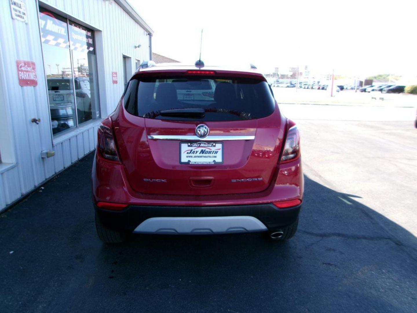 2017 RED BUICK ENCORE ESSENCE (KL4CJCSB3HB) with an 1.4L engine, Automatic transmission, located at 501 E. Columbia St., Springfield, OH, 45503, (800) 262-7122, 39.925262, -83.801796 - Photo#4