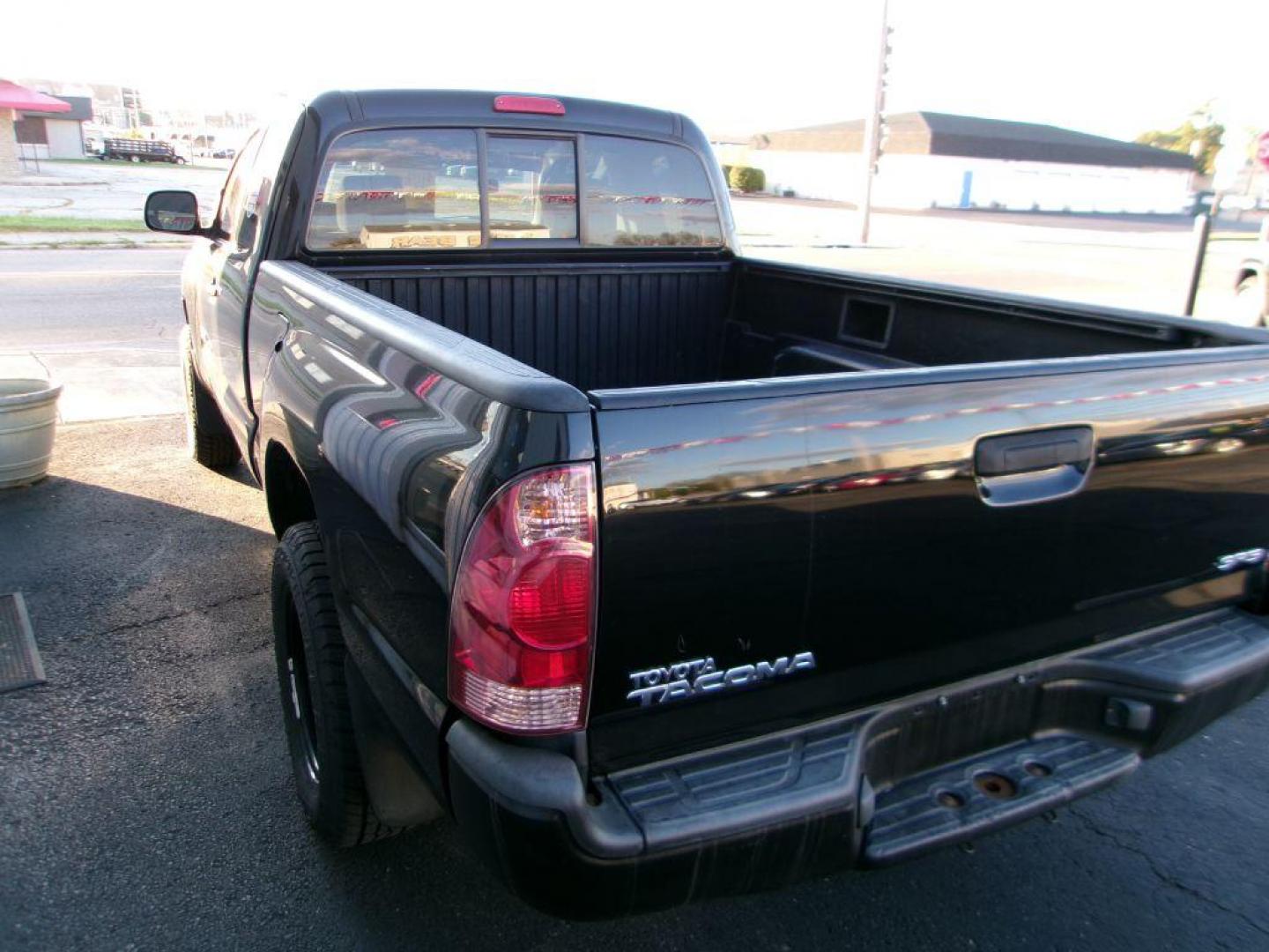 2006 BLACK TOYOTA TACOMA ACCESS CAB (5TETX22N76Z) with an 2.7L engine, Automatic transmission, located at 501 E. Columbia St., Springfield, OH, 45503, (800) 262-7122, 39.925262, -83.801796 - *** New Tires *** New Rack and Pinion *** Serviced and Detailed *** Bedliner *** Clean Frame *** Jay North Auto has offered hand picked vehicles since 1965! Our customer's enjoy a NO pressure buying experience with a small town feel. All of our vehicles get fully inspected and detailed. We are - Photo#3