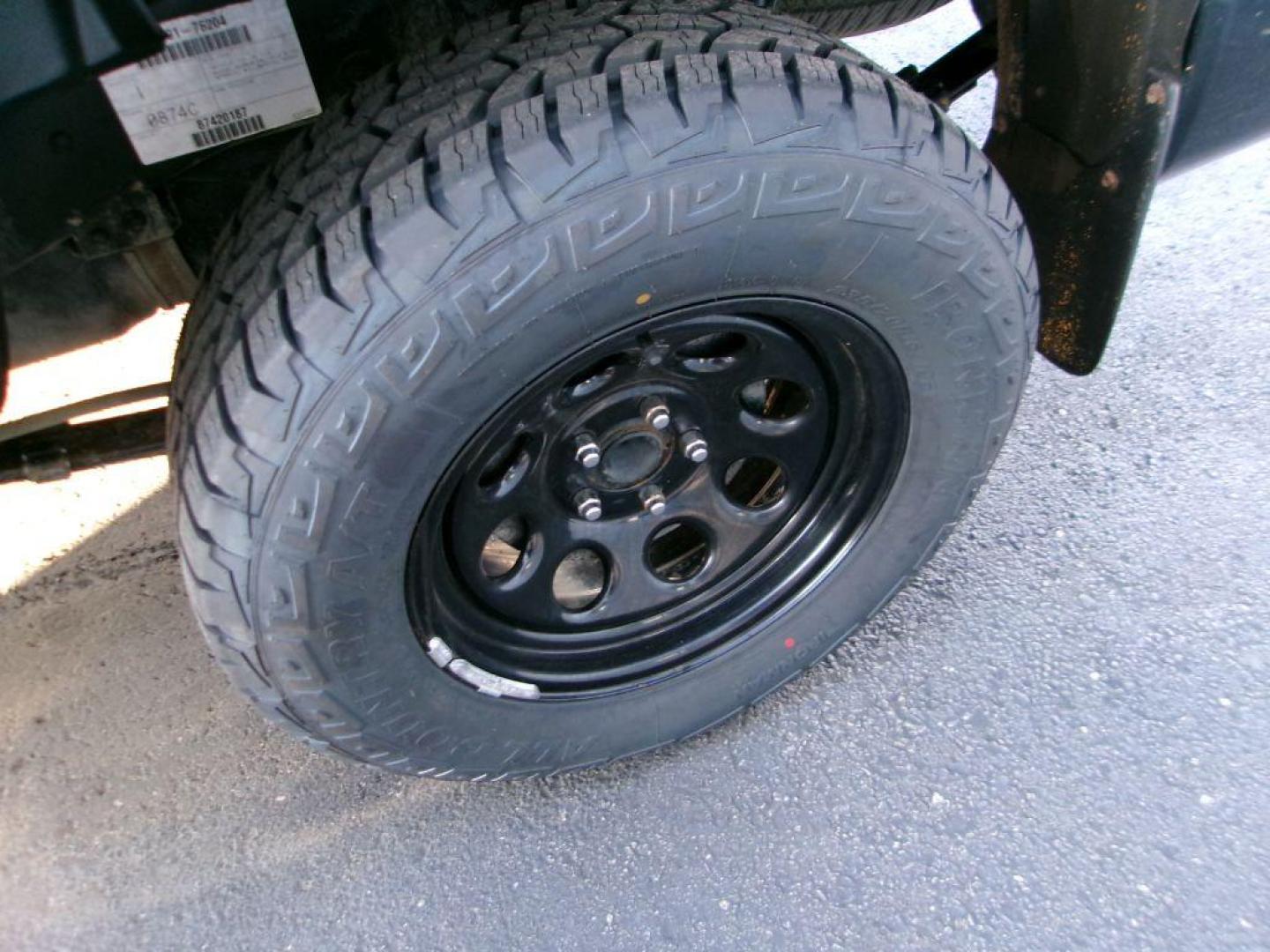 2006 BLACK TOYOTA TACOMA ACCESS CAB (5TETX22N76Z) with an 2.7L engine, Automatic transmission, located at 501 E. Columbia St., Springfield, OH, 45503, (800) 262-7122, 39.925262, -83.801796 - *** New Tires *** New Rack and Pinion *** Serviced and Detailed *** Bedliner *** Clean Frame *** Jay North Auto has offered hand picked vehicles since 1965! Our customer's enjoy a NO pressure buying experience with a small town feel. All of our vehicles get fully inspected and detailed. We are - Photo#13