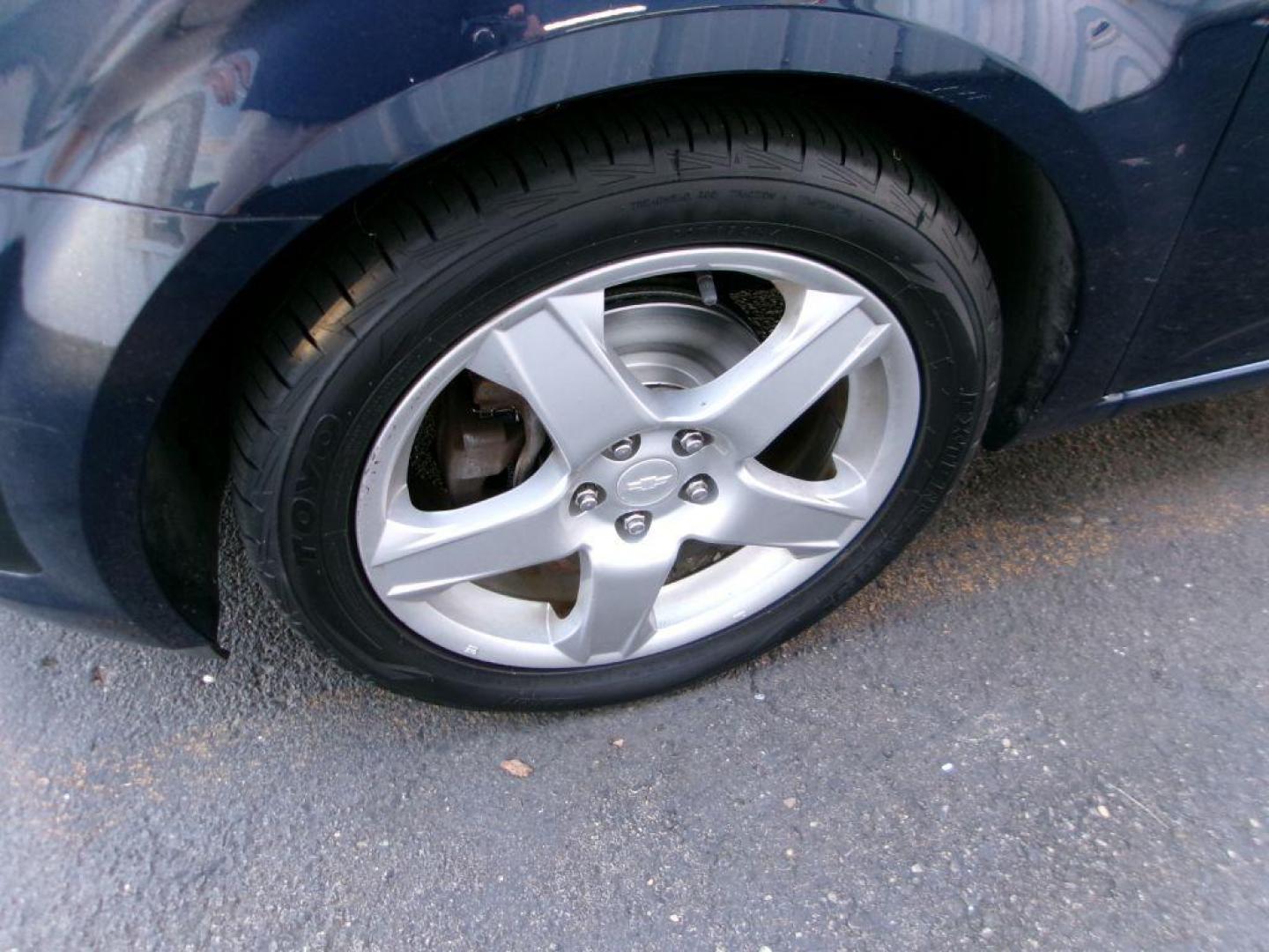 2015 BLUE CHEVROLET SONIC LTZ (1G1JE6SB9F4) with an 1.4L engine, Automatic transmission, located at 501 E. Columbia St., Springfield, OH, 45503, (800) 262-7122, 39.925262, -83.801796 - *** LOW MILES *** New Tires *** Tune Up *** New Brakes *** New Wipers *** Leather *** Back Up Cam *** NICE!!! *** Jay North Auto has offered hand picked vehicles since 1965! Our customer's enjoy a NO pressure buying experience with a small town feel. All of our vehicles get fully inspected and - Photo#13