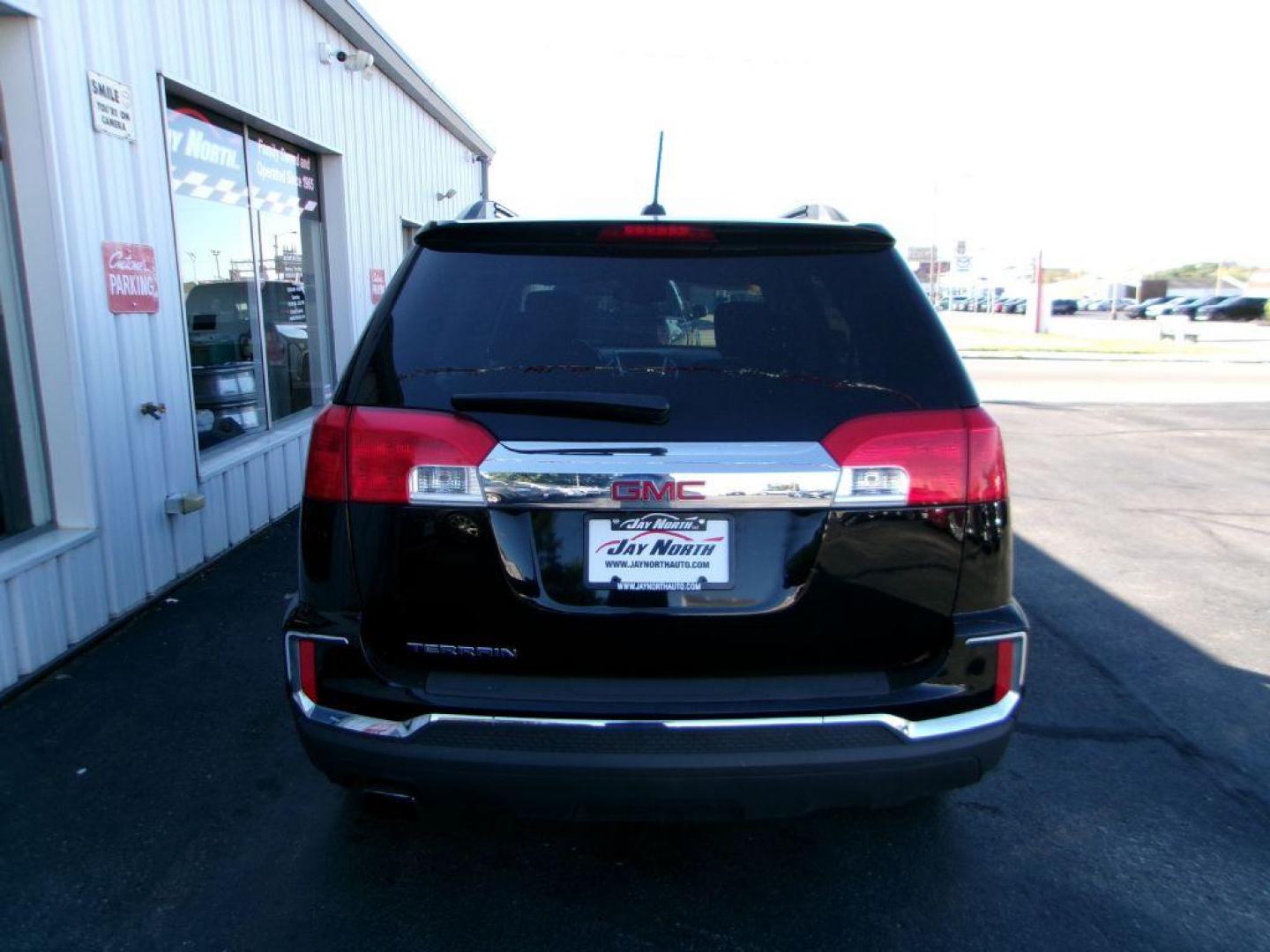 2017 BLACK GMC TERRAIN SLE (2GKALNEK4H6) with an 2.4L engine, Automatic transmission, located at 501 E. Columbia St., Springfield, OH, 45503, (800) 262-7122, 39.925262, -83.801796 - ***1-Owner***Clean Carfax***New Front and Rear Brake Pads and Rotors***SLE***Moonroof***Serviced and Detailed*** Jay North Auto has offered hand picked vehicles since 1965! Our customer's enjoy a NO pressure buying experience with a small town feel. All of our vehicles get fully inspected and - Photo#4