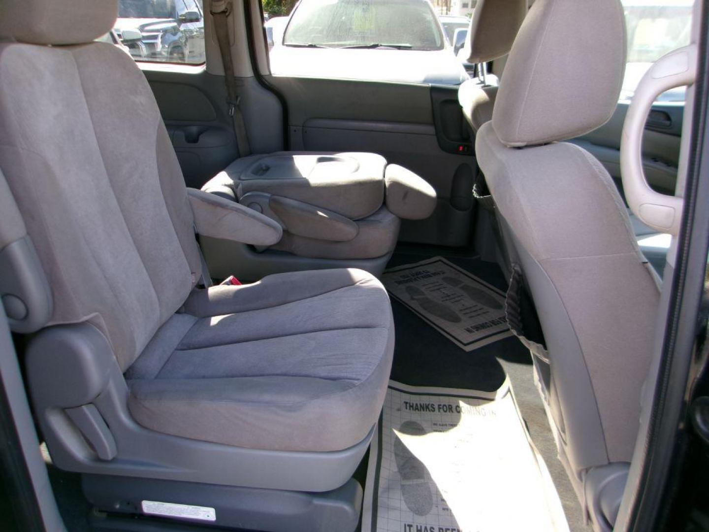 2011 BLACK KIA SEDONA LX (KNDMG4C74B6) with an 3.5L engine, Automatic transmission, located at 501 E. Columbia St., Springfield, OH, 45503, (800) 262-7122, 39.925262, -83.801796 - ***Clean Carfax***LX***New Front and Rear Brake Pads and Rotors***New Air Filter and Cabin Air Filter***New Wiper Blades***Serviced and Ready To Go*** Jay North Auto has offered hand picked vehicles since 1965! Our customer's enjoy a NO pressure buying experience with a small town feel. All of - Photo#12
