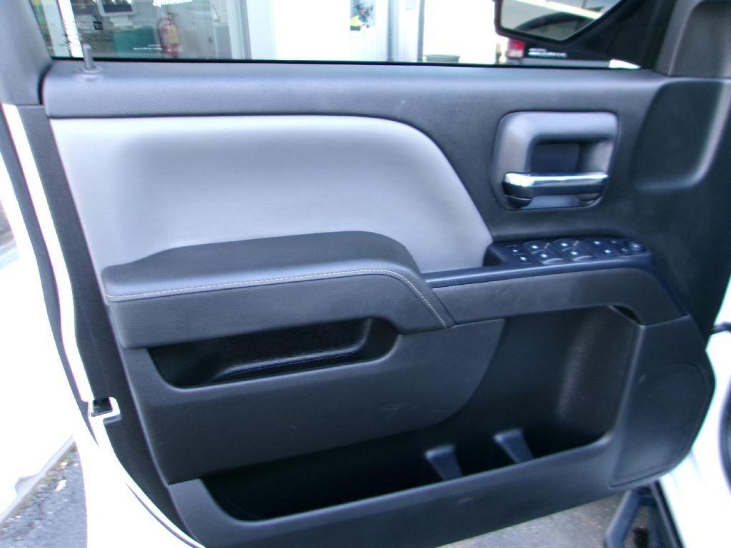 2015 WHITE CHEVROLET SILVERADO 1500 LS (1GCRCPECXFZ) with an 5.3L engine, Automatic transmission, located at 501 E. Columbia St., Springfield, OH, 45503, (800) 262-7122, 39.925262, -83.801796 - ***Clean Carfax***LS***5.3L V8***New Front Brake Pads and Rotors***New Air Filter and Cabin Air Filter***Serviced and Ready To GO*** Jay North Auto has offered hand picked vehicles since 1965! Our customer's enjoy a NO pressure buying experience with a small town feel. All of our vehicles get - Photo#7