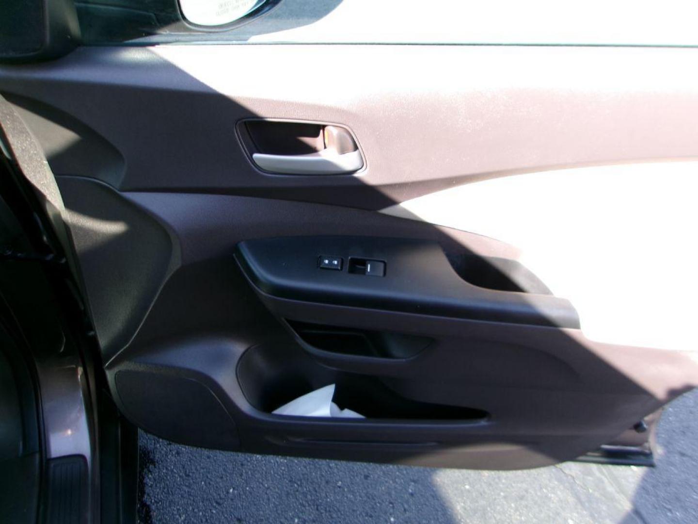 2014 BROWN HONDA CR-V EX (5J6RM4H50EL) with an 2.4L engine, Automatic transmission, located at 501 E. Columbia St., Springfield, OH, 45503, (800) 262-7122, 39.925262, -83.801796 - ***EX***AWD***New Front and Rear Brake Pads and Rotors***New Timing***Moonroof***Serviced and Ready To Go*** Jay North Auto has offered hand picked vehicles since 1965! Our customer's enjoy a NO pressure buying experience with a small town feel. All of our vehicles get fully inspected and deta - Photo#15