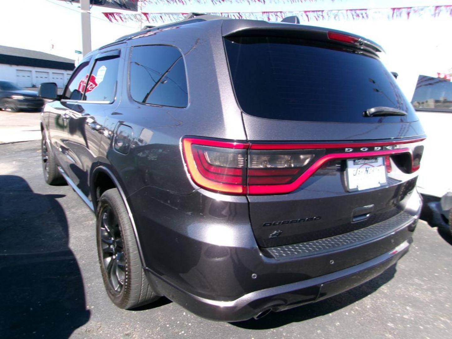 2019 GRAY DODGE DURANGO GT (1C4RDJDG0KC) with an 3.6L engine, Automatic transmission, located at 501 E. Columbia St., Springfield, OH, 45503, (800) 262-7122, 39.925262, -83.801796 - *** New Tires *** Leather *** Moonroof *** LOADED *** GT Plus Package 2BE Leather-Trimmed Bucket Seats with Suede Inserts Heated Steering Wheel Heated Front Seats - Photo#3