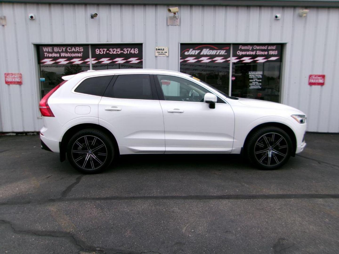2021 WHITE VOLVO XC60 T5 MOMENTUM (YV4102RK2M1) with an 2.0L engine, Automatic transmission, located at 501 E. Columbia St., Springfield, OH, 45503, (800) 262-7122, 39.925262, -83.801796 - Photo#2