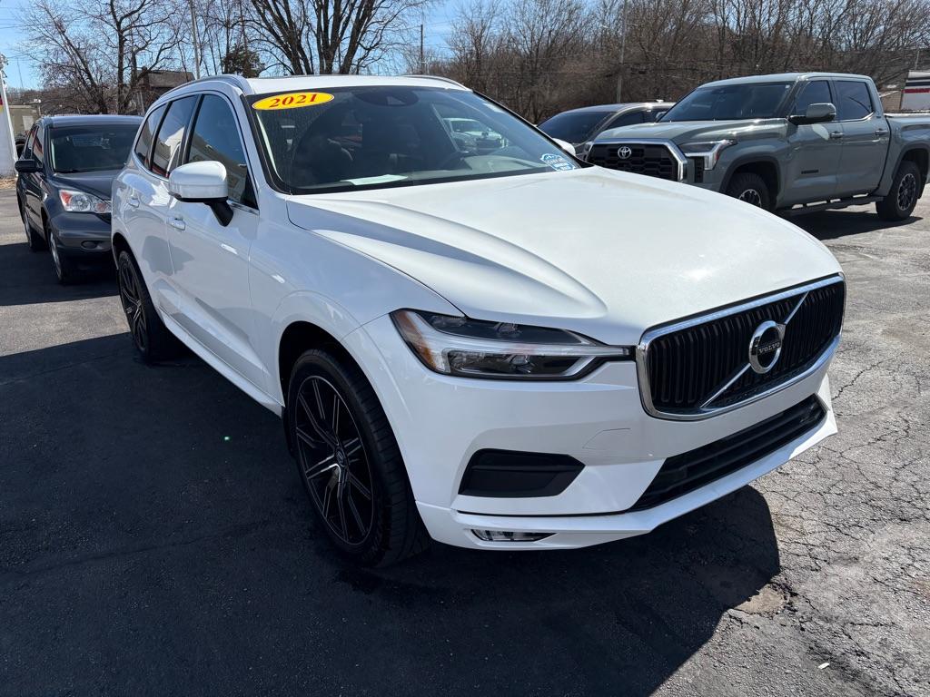 photo of 2021 VOLVO XC60 T5 MOMENTUM