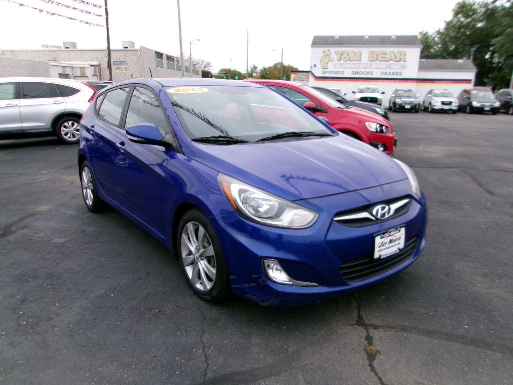 photo of 2013 HYUNDAI ACCENT SE
