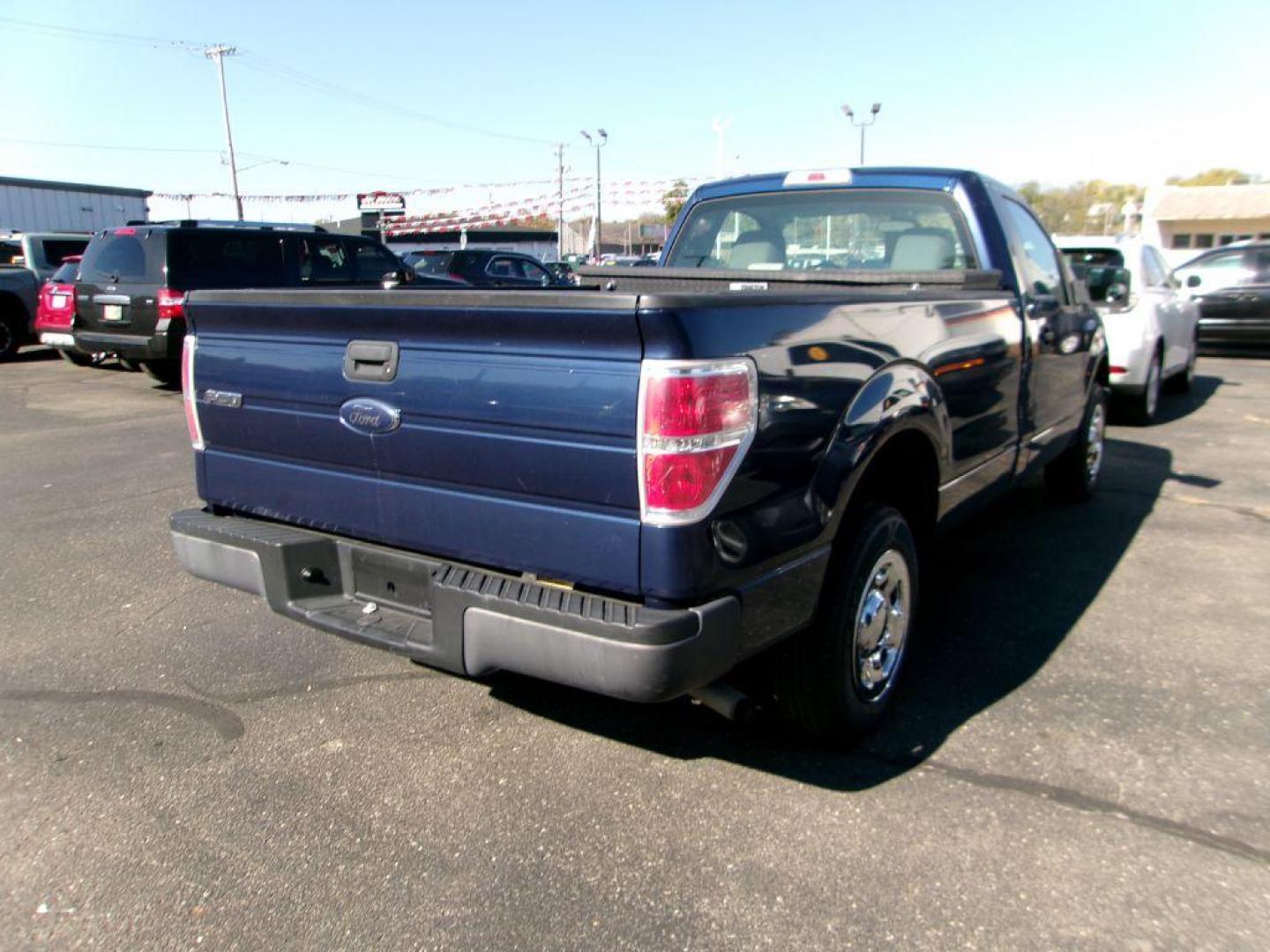 2009 BLUE FORD F150 XL (1FTPF12V09K) with an 5.4L engine, Automatic transmission, located at 501 E. Columbia St., Springfield, OH, 45503, (800) 262-7122, 39.925262, -83.801796 - *** New Tires *** New Brakes *** 5.4L *** Long Bed Work Truck *** Jay North Auto has offered hand picked vehicles since 1965! Our customer's enjoy a NO pressure buying experience with a small town feel. All of our vehicles get fully inspected and detailed. We are a preferred dealer for many loc - Photo#2