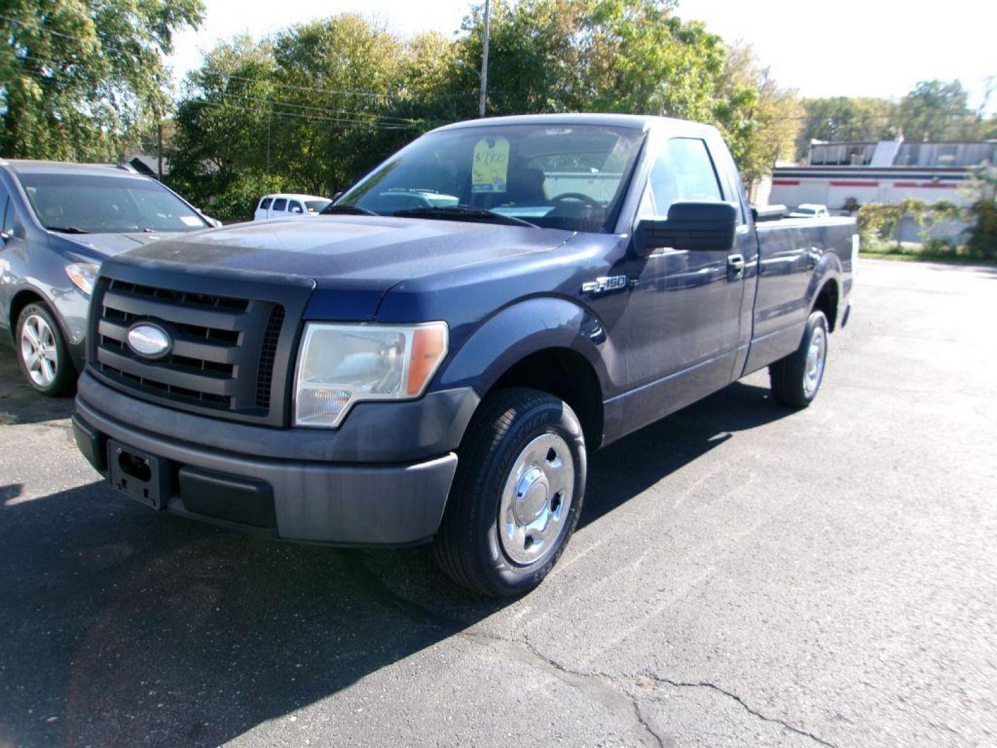 2009 BLUE FORD F150 XL (1FTPF12V09K) with an 5.4L engine, Automatic transmission, located at 501 E. Columbia St., Springfield, OH, 45503, (800) 262-7122, 39.925262, -83.801796 - *** New Tires *** New Brakes *** 5.4L *** Long Bed Work Truck *** Jay North Auto has offered hand picked vehicles since 1965! Our customer's enjoy a NO pressure buying experience with a small town feel. All of our vehicles get fully inspected and detailed. We are a preferred dealer for many loc - Photo#5