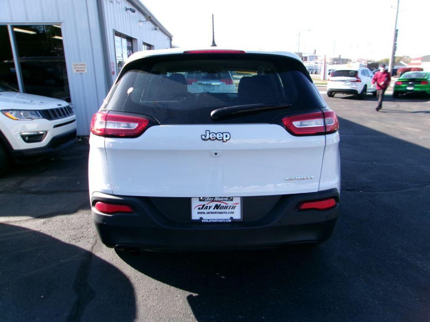 2017 WHITE JEEP CHEROKEE SPORT (1C4PJLAB4HW) with an 2.4L engine, Automatic transmission, located at 501 E. Columbia St., Springfield, OH, 45503, (800) 262-7122, 39.925262, -83.801796 - Photo#4