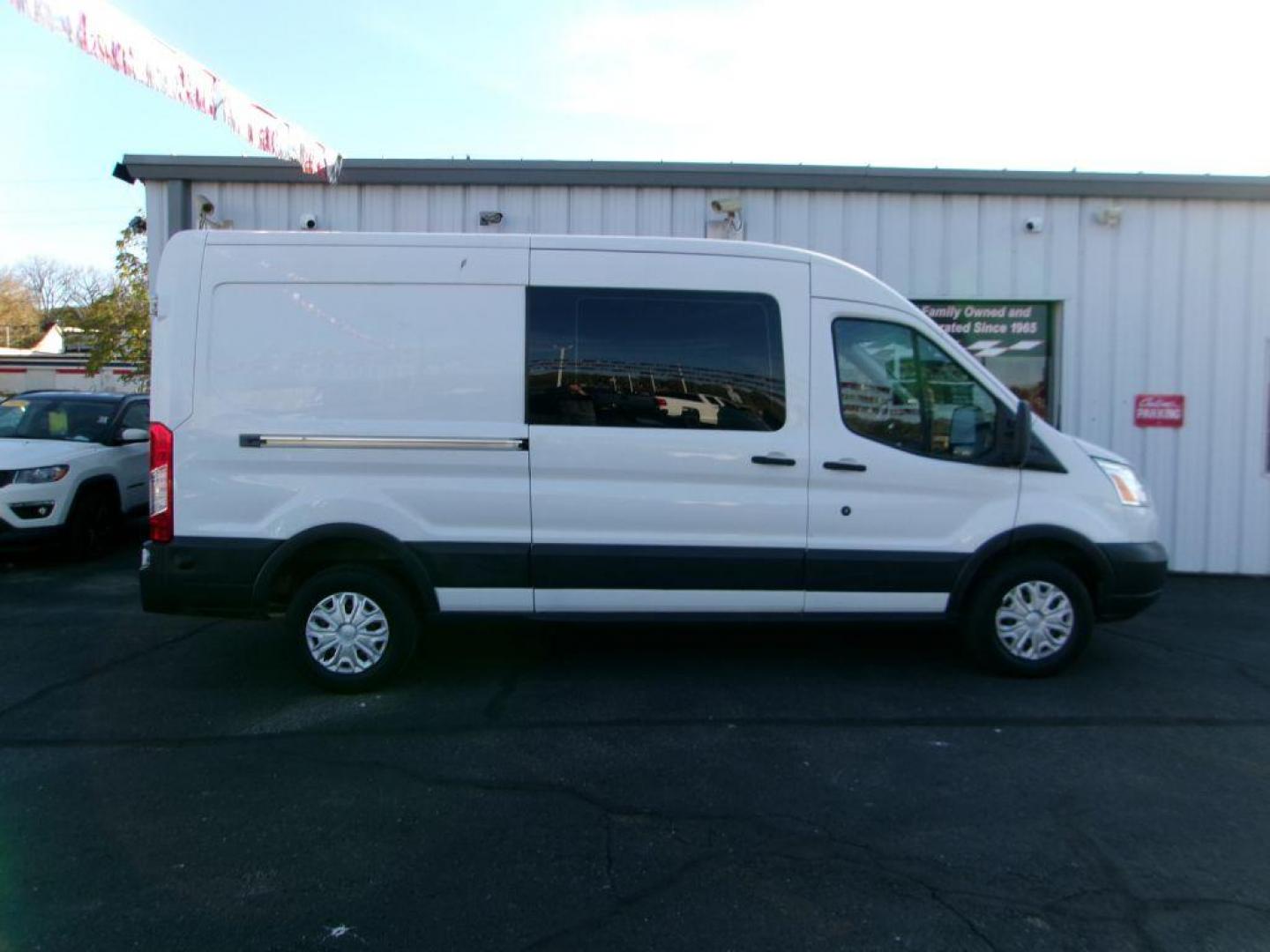 2015 WHITE FORD TRANSIT T-250 (1FTNR2CM2FK) with an 3.7L engine, Automatic transmission, located at 501 E. Columbia St., Springfield, OH, 45503, (800) 262-7122, 39.925262, -83.801796 - Photo#1