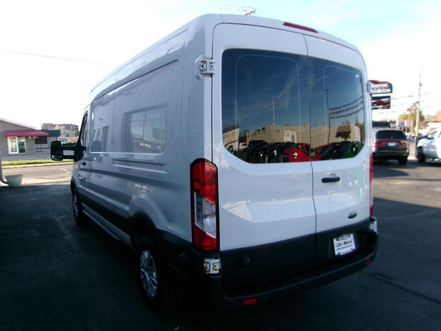 2015 WHITE FORD TRANSIT T-250 (1FTNR2CM2FK) with an 3.7L engine, Automatic transmission, located at 501 E. Columbia St., Springfield, OH, 45503, (800) 262-7122, 39.925262, -83.801796 - Photo#4