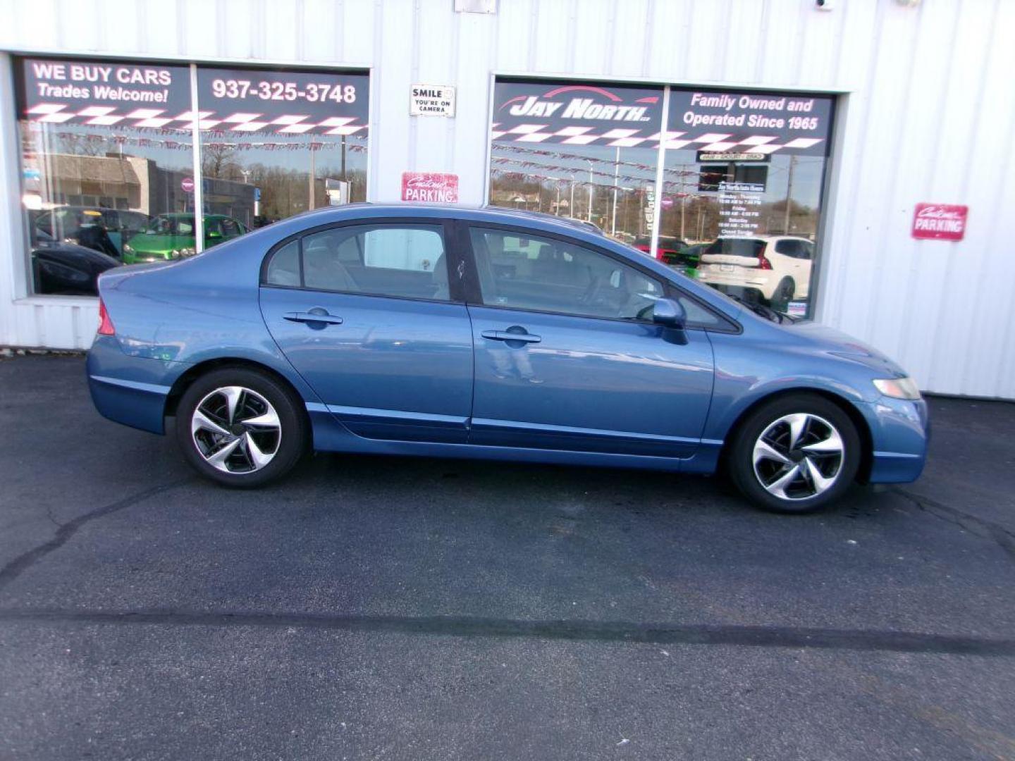 2011 BLUE HONDA CIVIC LX (19XFA1F51BE) with an 1.8L engine, Automatic transmission, located at 501 E. Columbia St., Springfield, OH, 45503, (800) 262-7122, 39.925262, -83.801796 - Photo#2