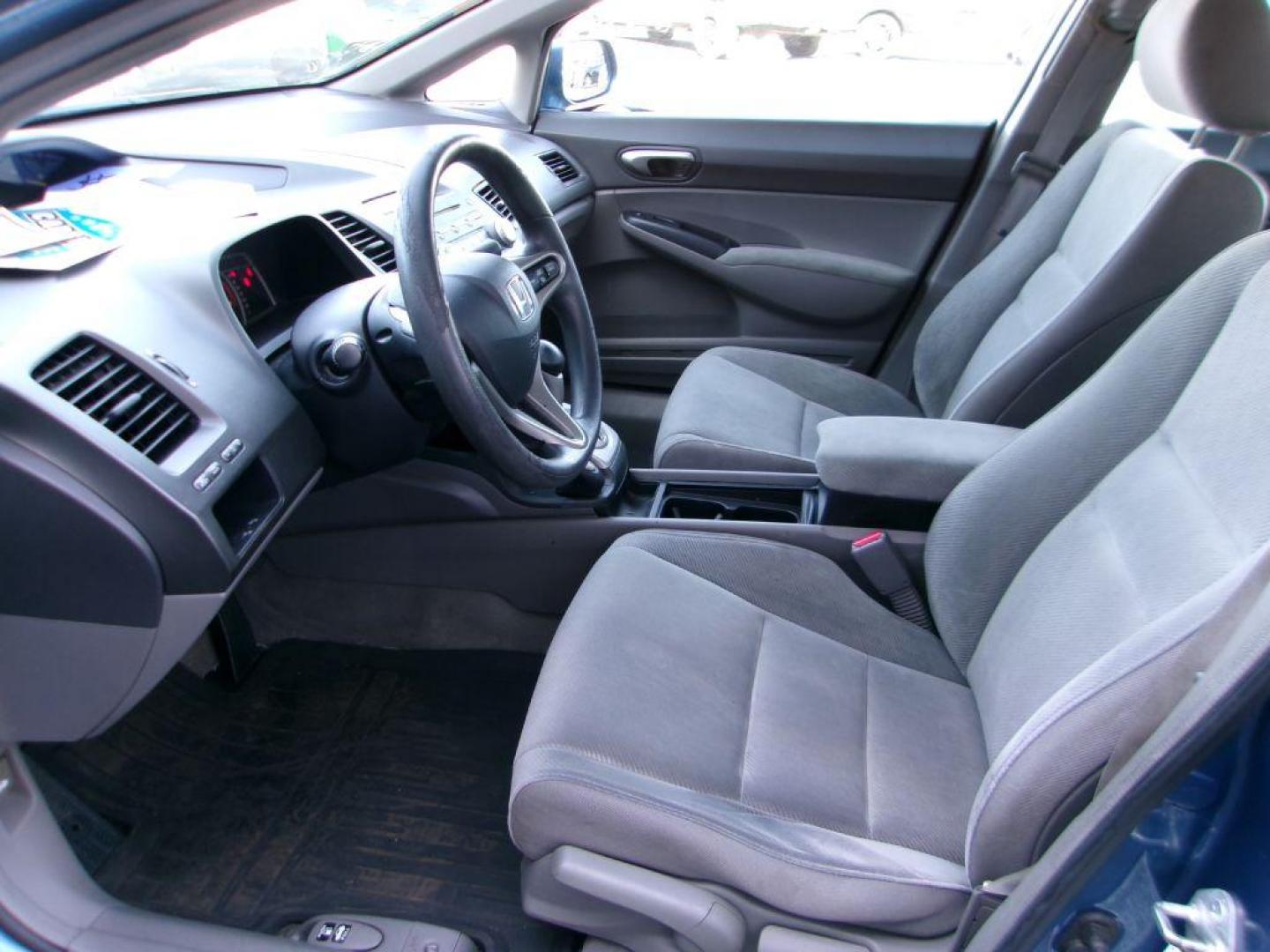 2011 BLUE HONDA CIVIC LX (19XFA1F51BE) with an 1.8L engine, Automatic transmission, located at 501 E. Columbia St., Springfield, OH, 45503, (800) 262-7122, 39.925262, -83.801796 - Photo#8