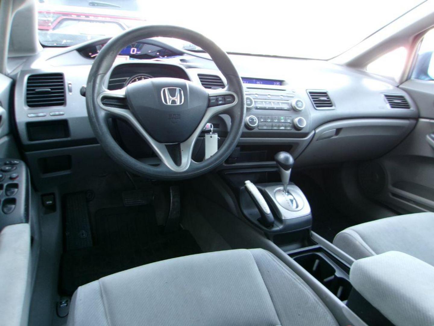 2011 BLUE HONDA CIVIC LX (19XFA1F51BE) with an 1.8L engine, Automatic transmission, located at 501 E. Columbia St., Springfield, OH, 45503, (800) 262-7122, 39.925262, -83.801796 - Photo#9