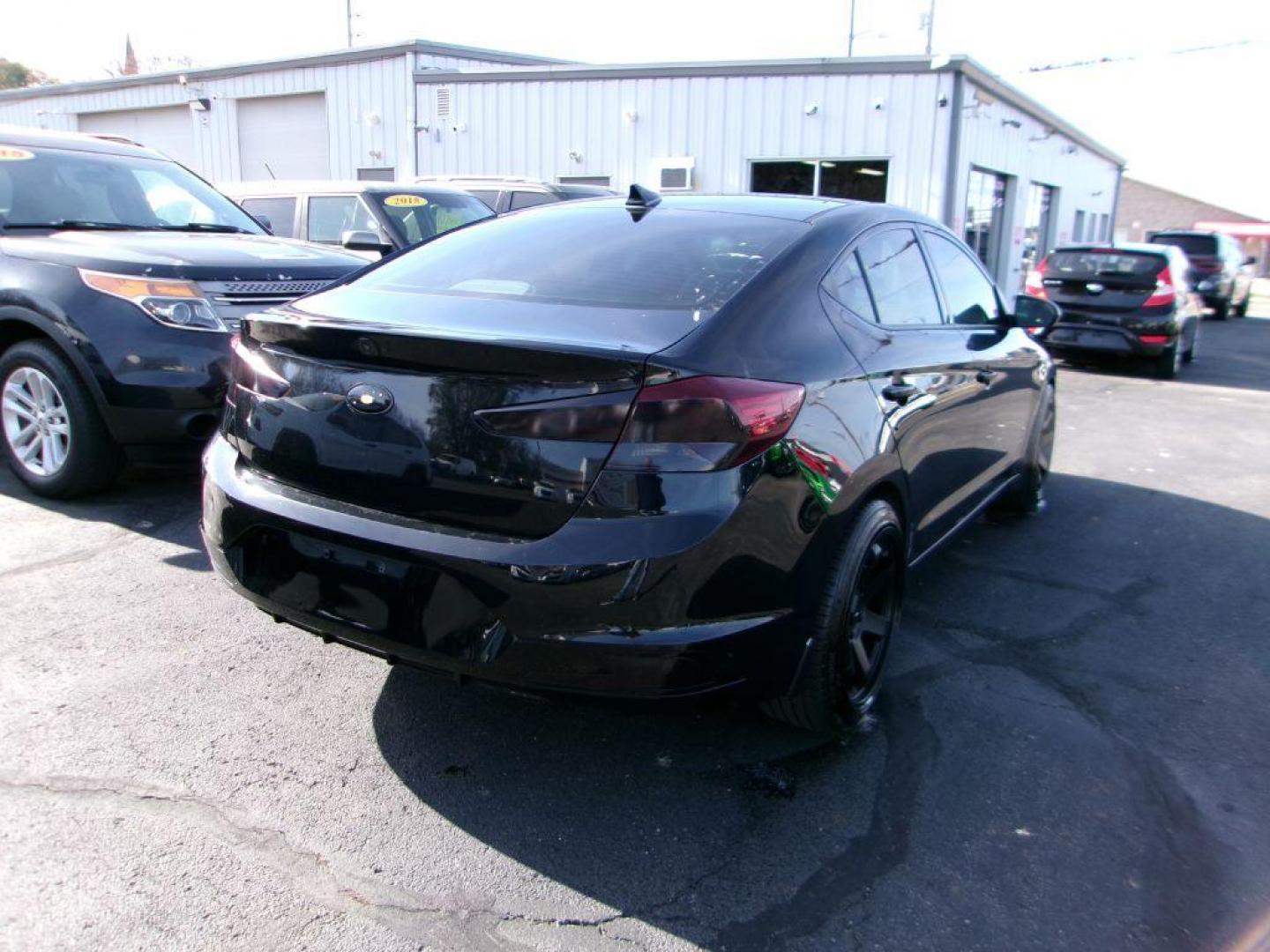 2020 BLACK HYUNDAI ELANTRA SEL (5NPD84LF4LH) with an 2.0L engine, Continuously Variable transmission, located at 501 E. Columbia St., Springfield, OH, 45503, (800) 262-7122, 39.925262, -83.801796 - ***Clean Carfax***SEL***All New Brake Pads and Rotors***Lane Assist***Blind Spot***Android Auto and Apple Carfplay***Detailed and Ready To Go*** Jay North Auto has offered hand picked vehicles since 1965! Our customer's enjoy a NO pressure buying experience with a small town feel. We are a pr - Photo#3