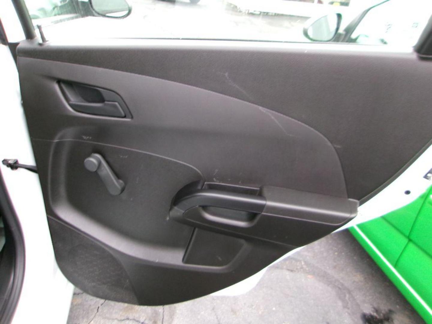 2020 WHITE CHEVROLET SONIC LT (1G1JG6SB7L4) with an 1.4L engine, Automatic transmission, located at 501 E. Columbia St., Springfield, OH, 45503, (800) 262-7122, 39.925262, -83.801796 - Jay North Auto has offered hand picked vehicles since 1965! Our customer's enjoy a NO pressure buying experience with a small town feel. We are a preferred dealer for many local credit unions and lenders. Bad credit? No Credit/First time buyer? Open or closed BANKRUPTCY 7 or 13? We Can Help Apply - Photo#12