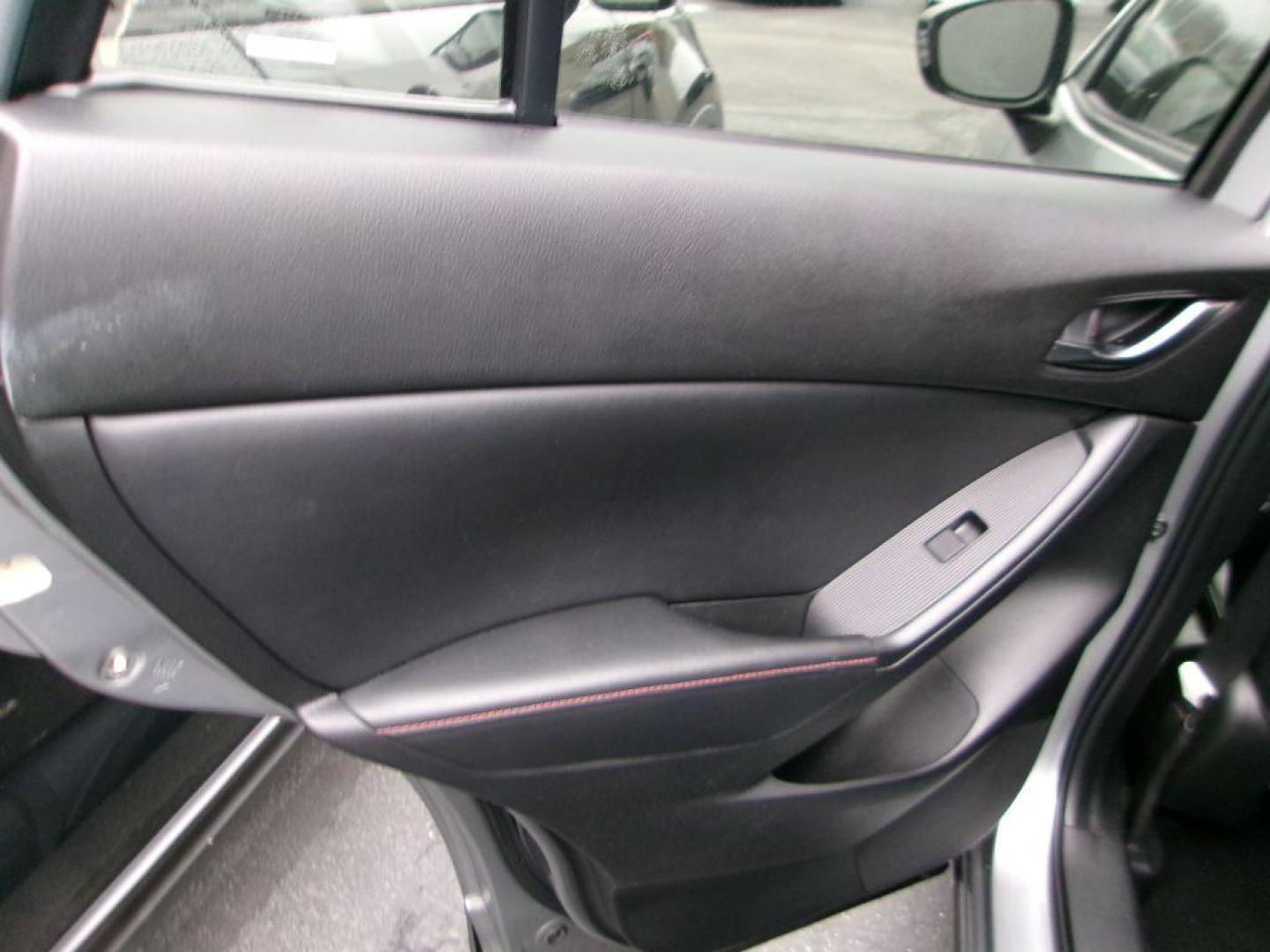 2014 SILVER MAZDA CX-5 GRAND TOURING (JM3KE4DY2E0) with an 2.5L engine, Automatic transmission, located at 501 E. Columbia St., Springfield, OH, 45503, (800) 262-7122, 39.925262, -83.801796 - ***1-Owner***Clean Carfax***New Front Brake Pads and Rotors***New Battery***New Spark Plugs***New Cabin Filter***AWD***Grand Touring***Detailed and Ready To Go*** Jay North Auto has offered hand picked vehicles since 1965! Our customer's enjoy a NO pressure buying experience with a small town - Photo#10