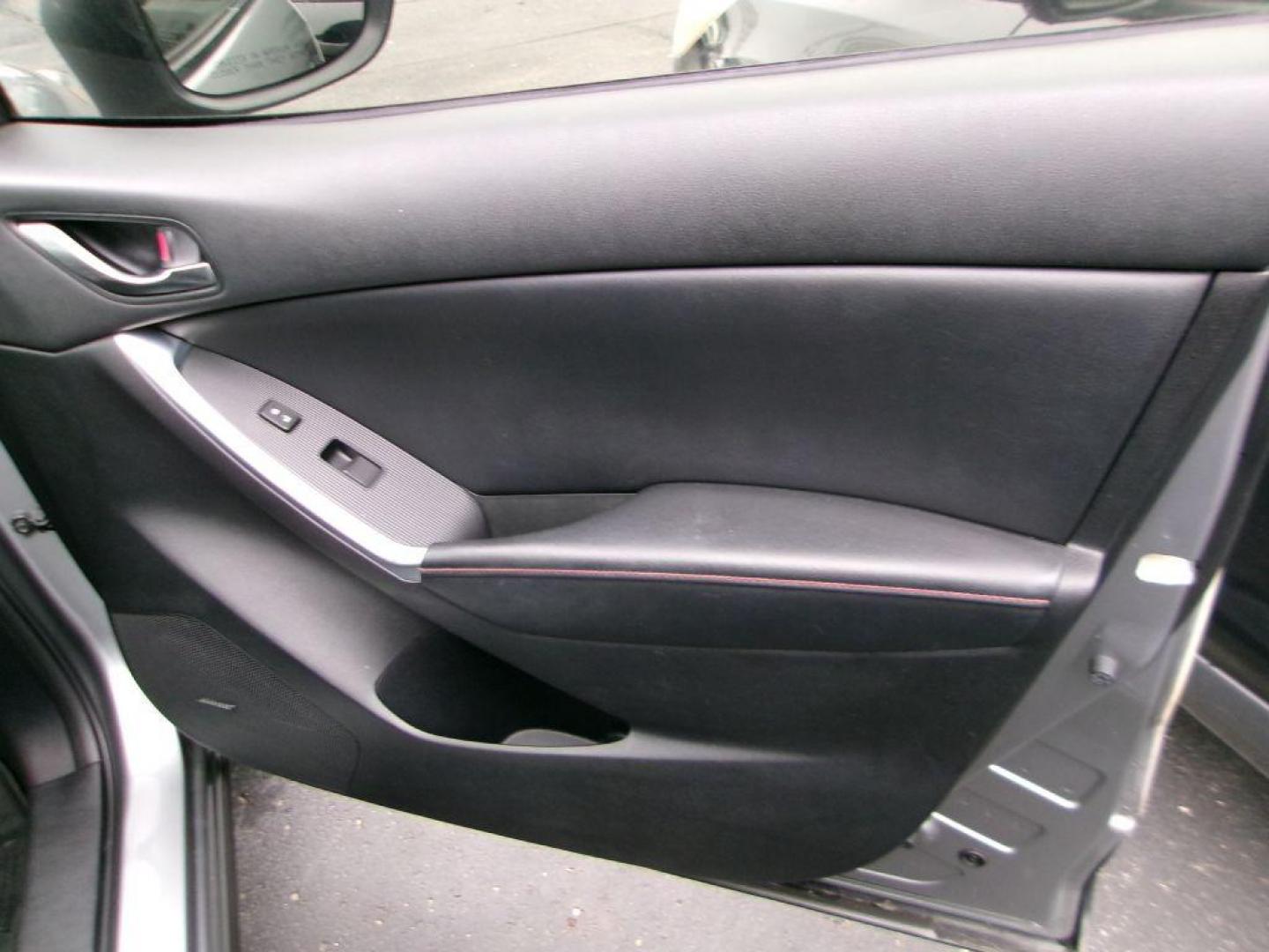 2014 SILVER MAZDA CX-5 GRAND TOURING (JM3KE4DY2E0) with an 2.5L engine, Automatic transmission, located at 501 E. Columbia St., Springfield, OH, 45503, (800) 262-7122, 39.925262, -83.801796 - ***1-Owner***Clean Carfax***New Front Brake Pads and Rotors***New Battery***New Spark Plugs***New Cabin Filter***AWD***Grand Touring***Detailed and Ready To Go*** Jay North Auto has offered hand picked vehicles since 1965! Our customer's enjoy a NO pressure buying experience with a small town - Photo#15