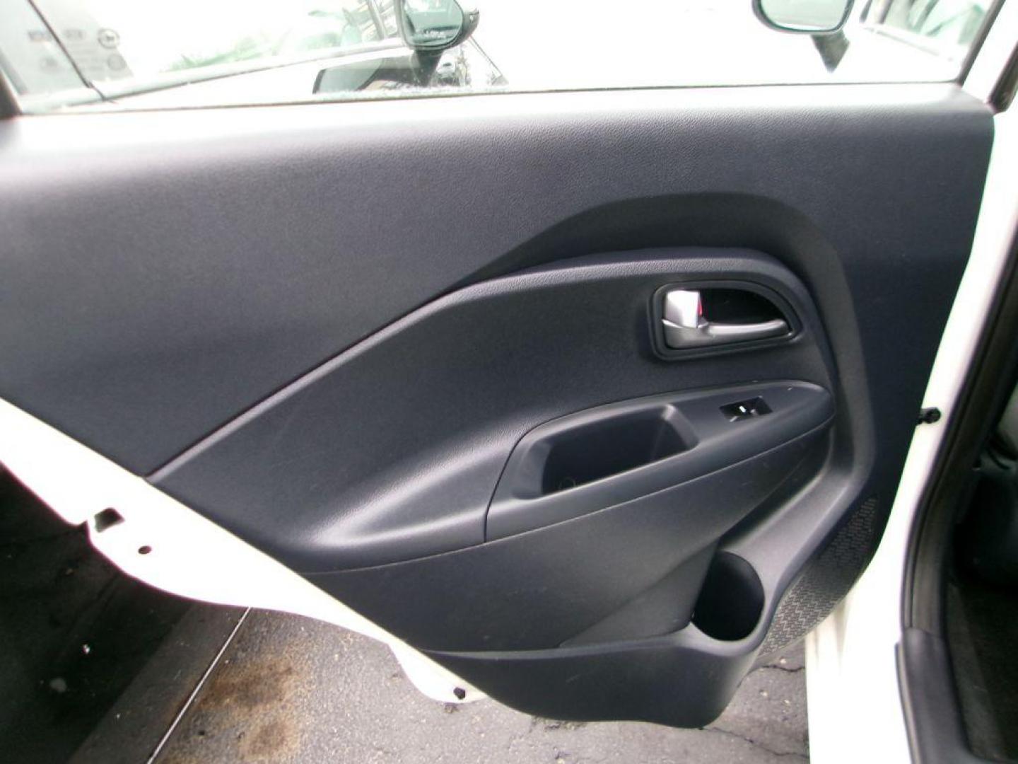 2013 WHITE KIA RIO LX (KNADM4A30D6) with an 1.6L engine, Automatic transmission, located at 501 E. Columbia St., Springfield, OH, 45503, (800) 262-7122, 39.925262, -83.801796 - Photo#9