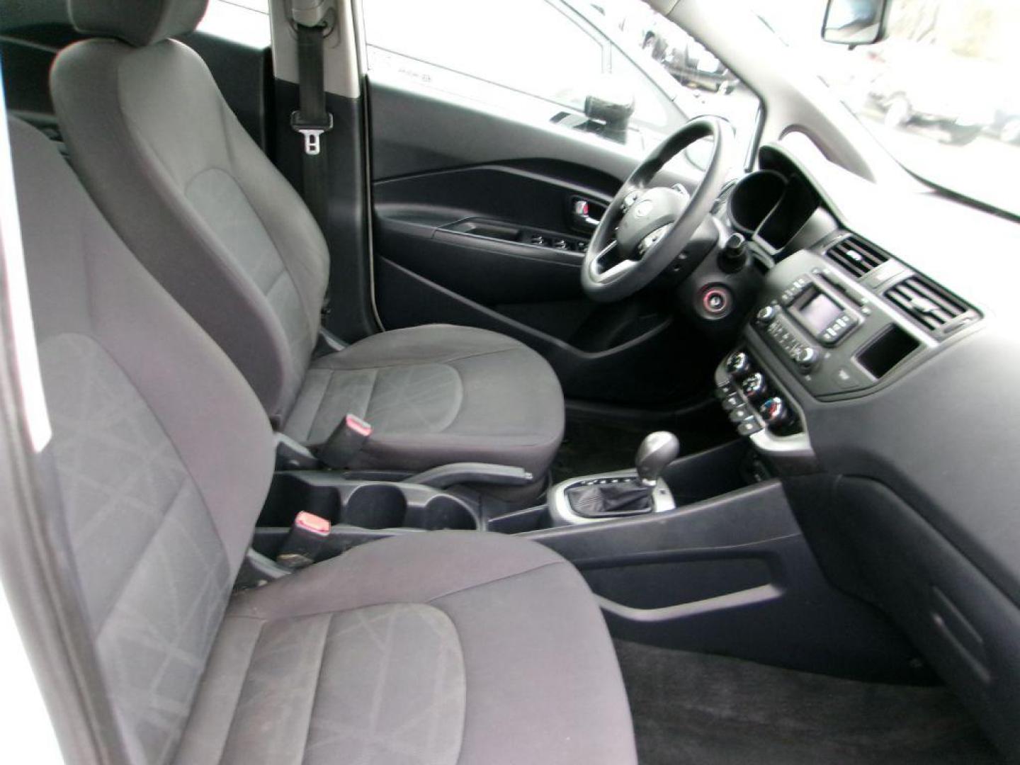 2013 WHITE KIA RIO LX (KNADM4A30D6) with an 1.6L engine, Automatic transmission, located at 501 E. Columbia St., Springfield, OH, 45503, (800) 262-7122, 39.925262, -83.801796 - Photo#15