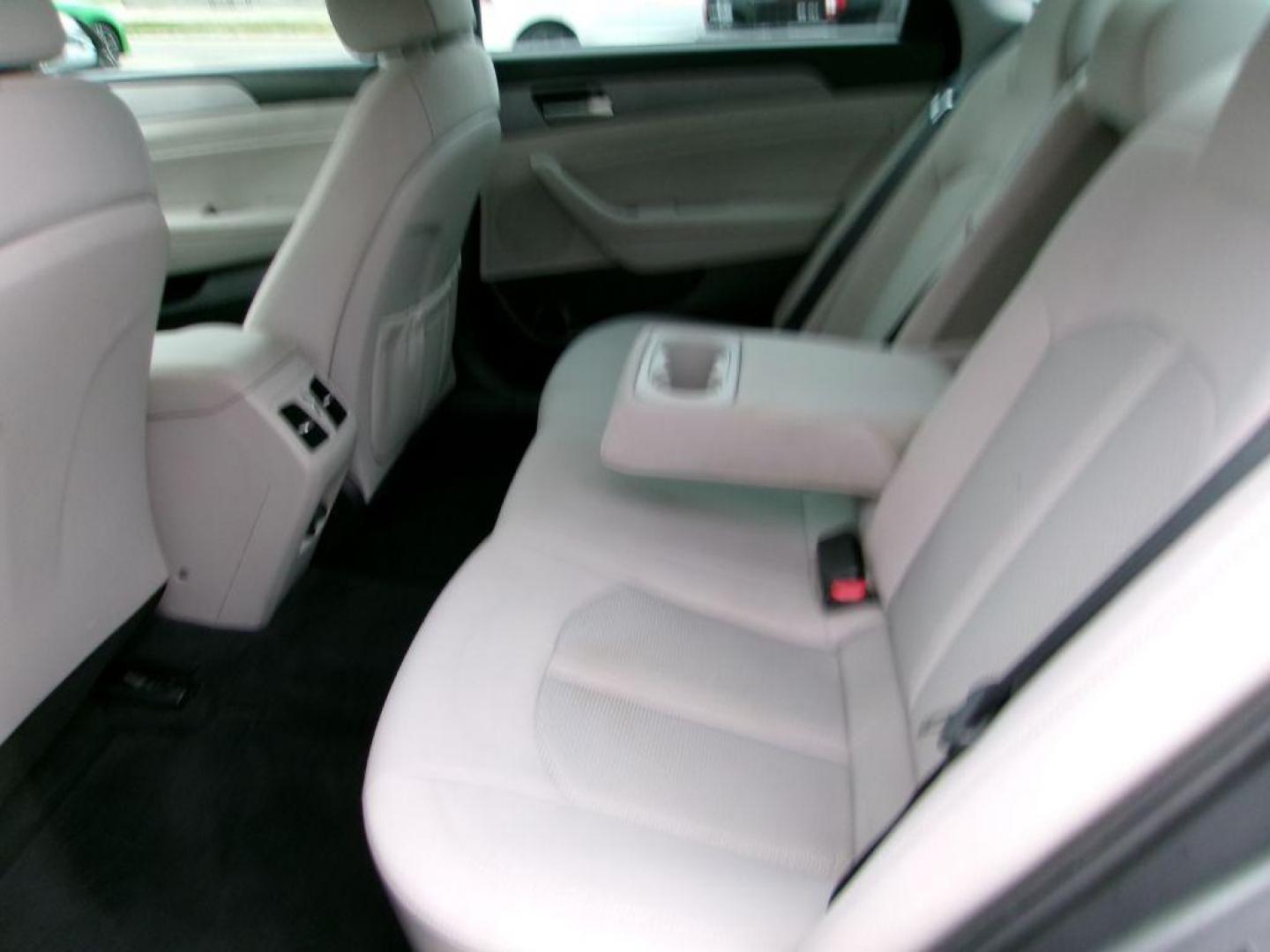 2019 GRAY HYUNDAI SONATA SEL (5NPE34AF6KH) with an 2.4L engine, Automatic transmission, located at 501 E. Columbia St., Springfield, OH, 45503, (800) 262-7122, 39.925262, -83.801796 - ***All New Brakes***New Tires***New Air Filter and Cabin Filter***SEL***Tune Up ***New Wiper Blades***Detailed and Ready To Go*** Apple Car Play *** Back Up Camera *** Jay North Auto has offered hand picked vehicles since 1965! Our customer's enjoy a NO pressure buying experience with a small t - Photo#11