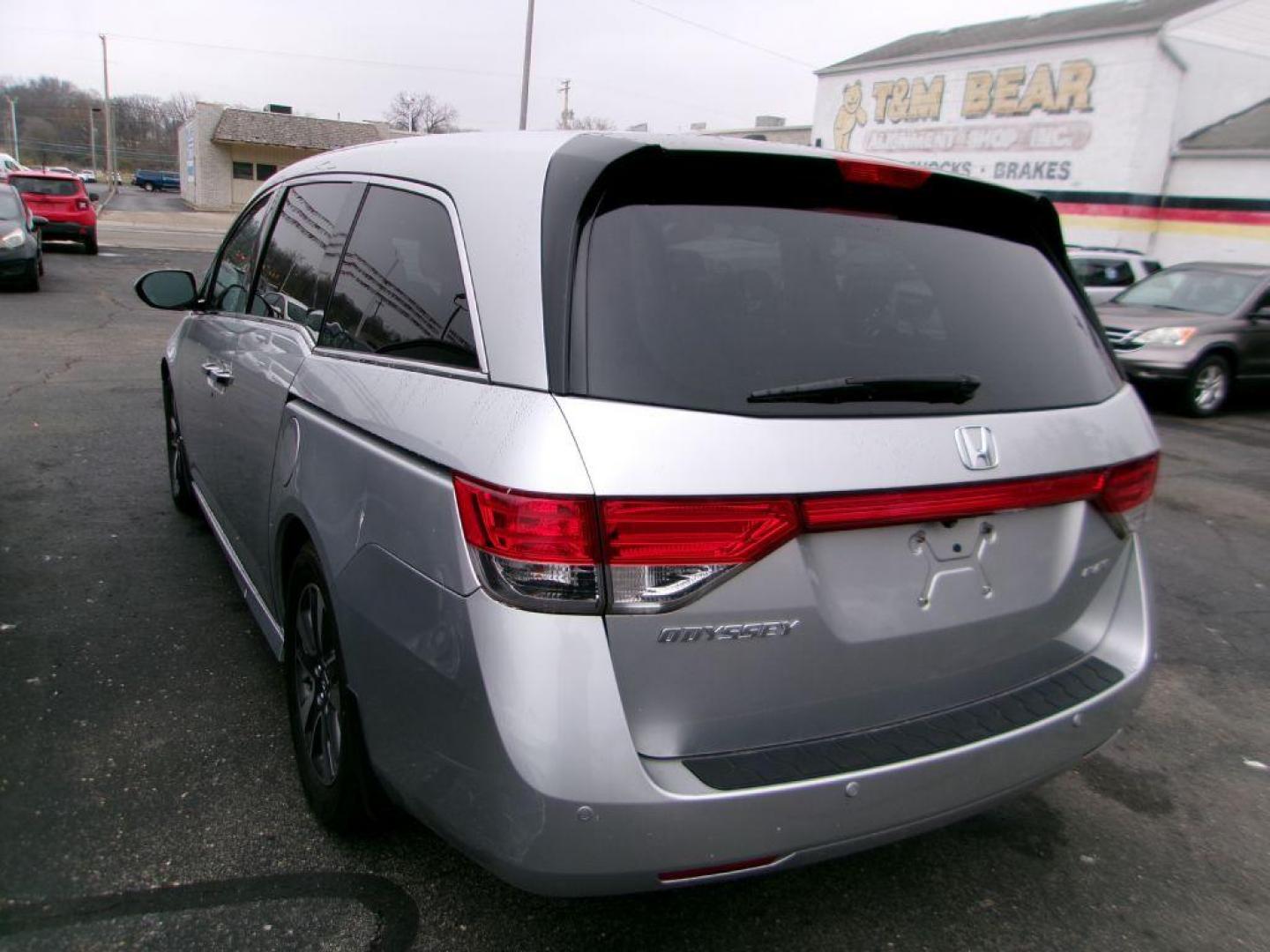 2015 SILVER HONDA ODYSSEY TOURING (5FNRL5H96FB) with an 3.5L engine, Automatic transmission, located at 501 E. Columbia St., Springfield, OH, 45503, (800) 262-7122, 39.925262, -83.801796 - ***Clean Carfax***New Front Brake Pads and Rotors***Touring Elite***New Timing***New Air Filter and Cabin Air Filter***Detailed and Ready To Go*** Jay North Auto has offered hand picked vehicles since 1965! Our customer's enjoy a NO pressure buying experience with a small town feel. We are a - Photo#5