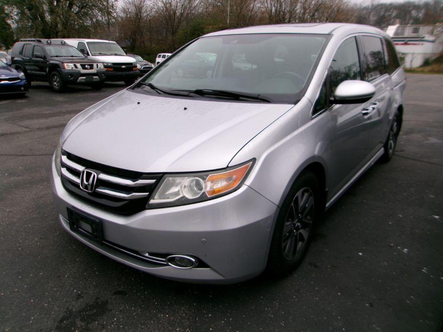 2015 SILVER HONDA ODYSSEY TOURING (5FNRL5H96FB) with an 3.5L engine, Automatic transmission, located at 501 E. Columbia St., Springfield, OH, 45503, (800) 262-7122, 39.925262, -83.801796 - ***Clean Carfax***New Front Brake Pads and Rotors***Touring Elite***New Timing***New Air Filter and Cabin Air Filter***Detailed and Ready To Go*** Jay North Auto has offered hand picked vehicles since 1965! Our customer's enjoy a NO pressure buying experience with a small town feel. We are a - Photo#6