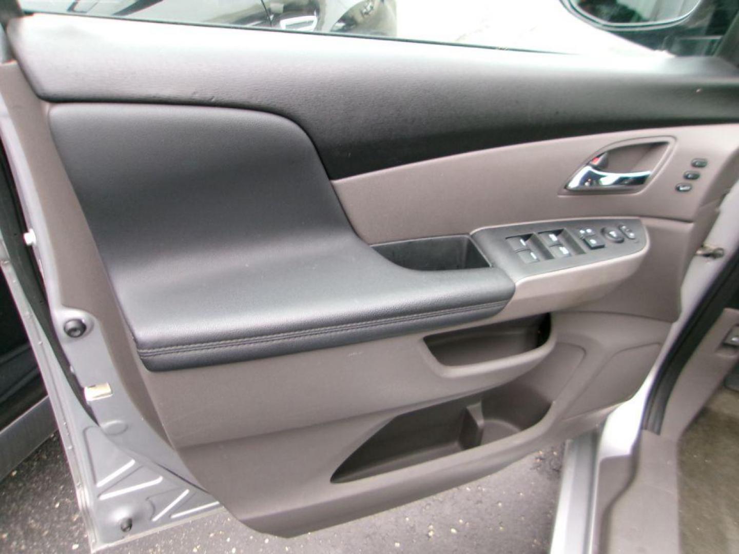 2015 SILVER HONDA ODYSSEY TOURING (5FNRL5H96FB) with an 3.5L engine, Automatic transmission, located at 501 E. Columbia St., Springfield, OH, 45503, (800) 262-7122, 39.925262, -83.801796 - ***Clean Carfax***New Front Brake Pads and Rotors***Touring Elite***New Timing***New Air Filter and Cabin Air Filter***Detailed and Ready To Go*** Jay North Auto has offered hand picked vehicles since 1965! Our customer's enjoy a NO pressure buying experience with a small town feel. We are a - Photo#7