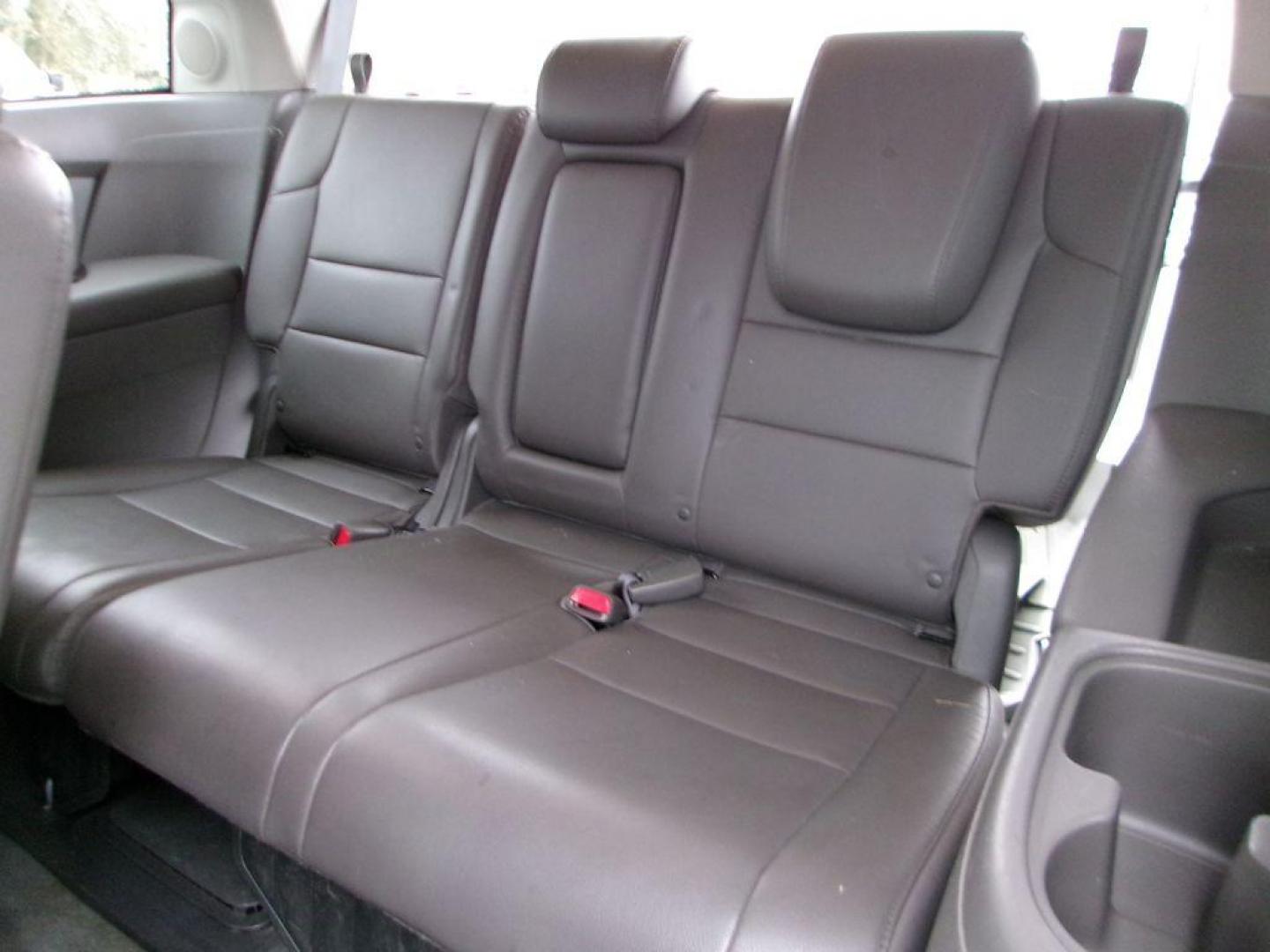 2015 SILVER HONDA ODYSSEY TOURING (5FNRL5H96FB) with an 3.5L engine, Automatic transmission, located at 501 E. Columbia St., Springfield, OH, 45503, (800) 262-7122, 39.925262, -83.801796 - ***Clean Carfax***New Front Brake Pads and Rotors***Touring Elite***New Timing***New Air Filter and Cabin Air Filter***Detailed and Ready To Go*** Jay North Auto has offered hand picked vehicles since 1965! Our customer's enjoy a NO pressure buying experience with a small town feel. We are a - Photo#12