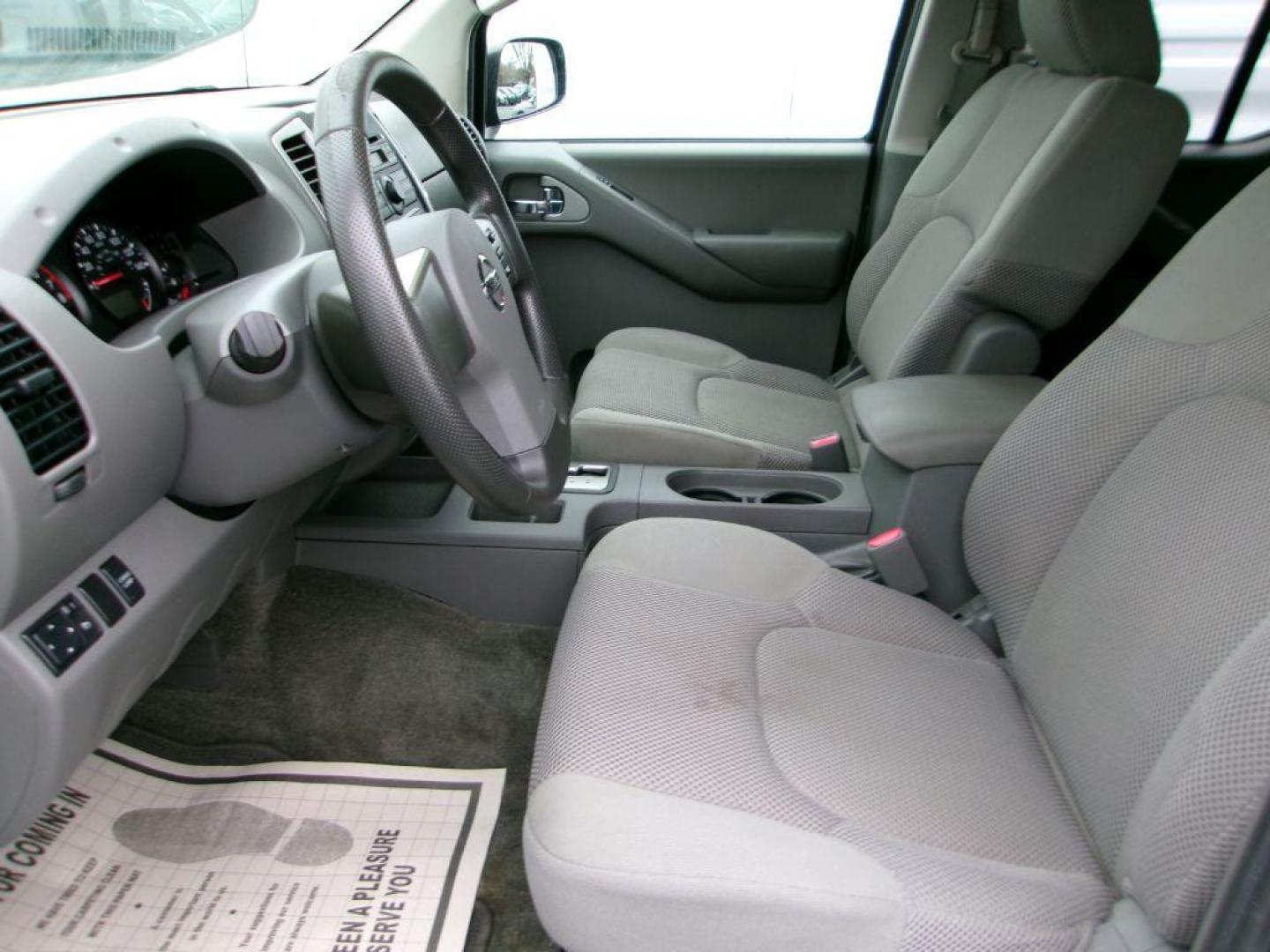 2010 BLACK NISSAN FRONTIER CREW CAB SE (1N6AD0EV6AC) with an 4.0L engine, Automatic transmission, located at 501 E. Columbia St., Springfield, OH, 45503, (800) 262-7122, 39.925262, -83.801796 - *** 1-Owner *** Clean Carfax *** CrewCab *** 4x4 *** 4.0L *** SE *** NICE *** Oil Change *** New Air and Cabin Filter *** Jay North Auto has offered hand picked vehicles since 1965! Our customer's enjoy a NO pressure buying experience with a small town feel. We are a preferred dealer for many - Photo#7