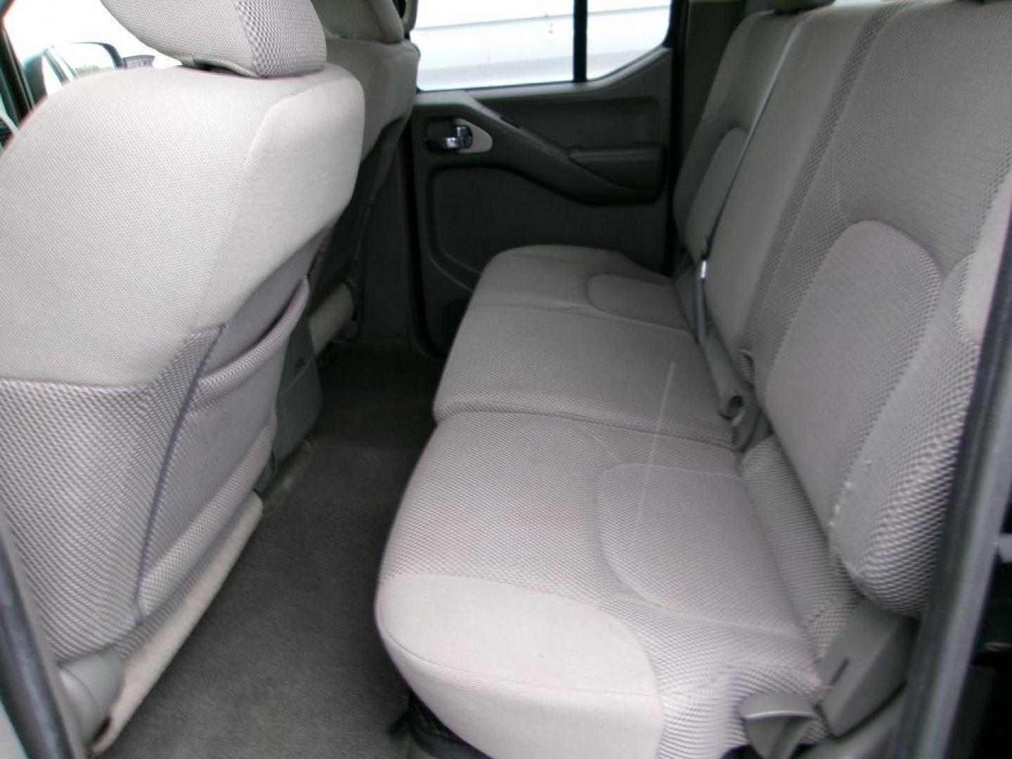 2010 BLACK NISSAN FRONTIER CREW CAB SE (1N6AD0EV6AC) with an 4.0L engine, Automatic transmission, located at 501 E. Columbia St., Springfield, OH, 45503, (800) 262-7122, 39.925262, -83.801796 - *** 1-Owner *** Clean Carfax *** CrewCab *** 4x4 *** 4.0L *** SE *** NICE *** Oil Change *** New Air and Cabin Filter *** Jay North Auto has offered hand picked vehicles since 1965! Our customer's enjoy a NO pressure buying experience with a small town feel. We are a preferred dealer for many - Photo#10