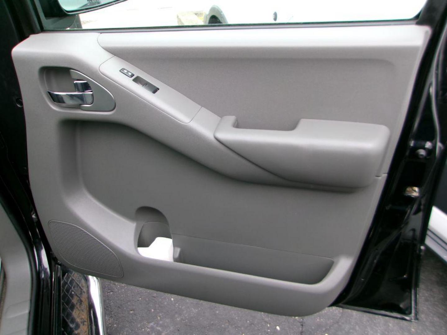 2010 BLACK NISSAN FRONTIER CREW CAB SE (1N6AD0EV6AC) with an 4.0L engine, Automatic transmission, located at 501 E. Columbia St., Springfield, OH, 45503, (800) 262-7122, 39.925262, -83.801796 - *** 1-Owner *** Clean Carfax *** CrewCab *** 4x4 *** 4.0L *** SE *** NICE *** Oil Change *** New Air and Cabin Filter *** Jay North Auto has offered hand picked vehicles since 1965! Our customer's enjoy a NO pressure buying experience with a small town feel. We are a preferred dealer for many - Photo#14