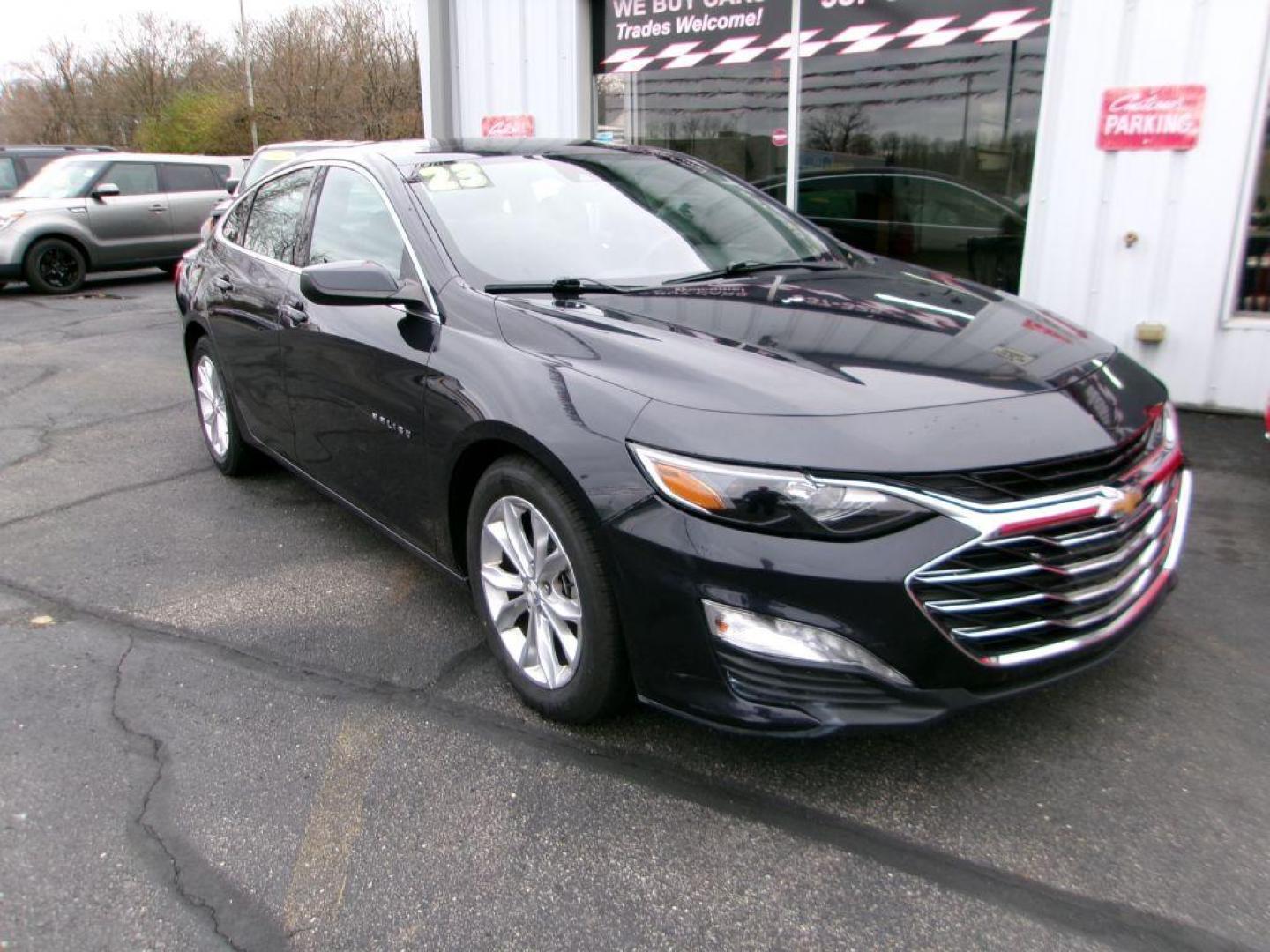 2023 GRAY CHEVROLET MALIBU LT (1G1ZD5ST3PF) with an 1.5L engine, Continuously Variable transmission, located at 501 E. Columbia St., Springfield, OH, 45503, (800) 262-7122, 39.925262, -83.801796 - *** Moonroof *** Remote Start *** Back Up Camera *** New Tires *** 1-Owner *** Jay North Auto has offered hand picked vehicles since 1965! Our customer's enjoy a NO pressure buying experience with a small town feel. We are a preferred dealer for many local credit unions and lenders. Bad credi - Photo#0
