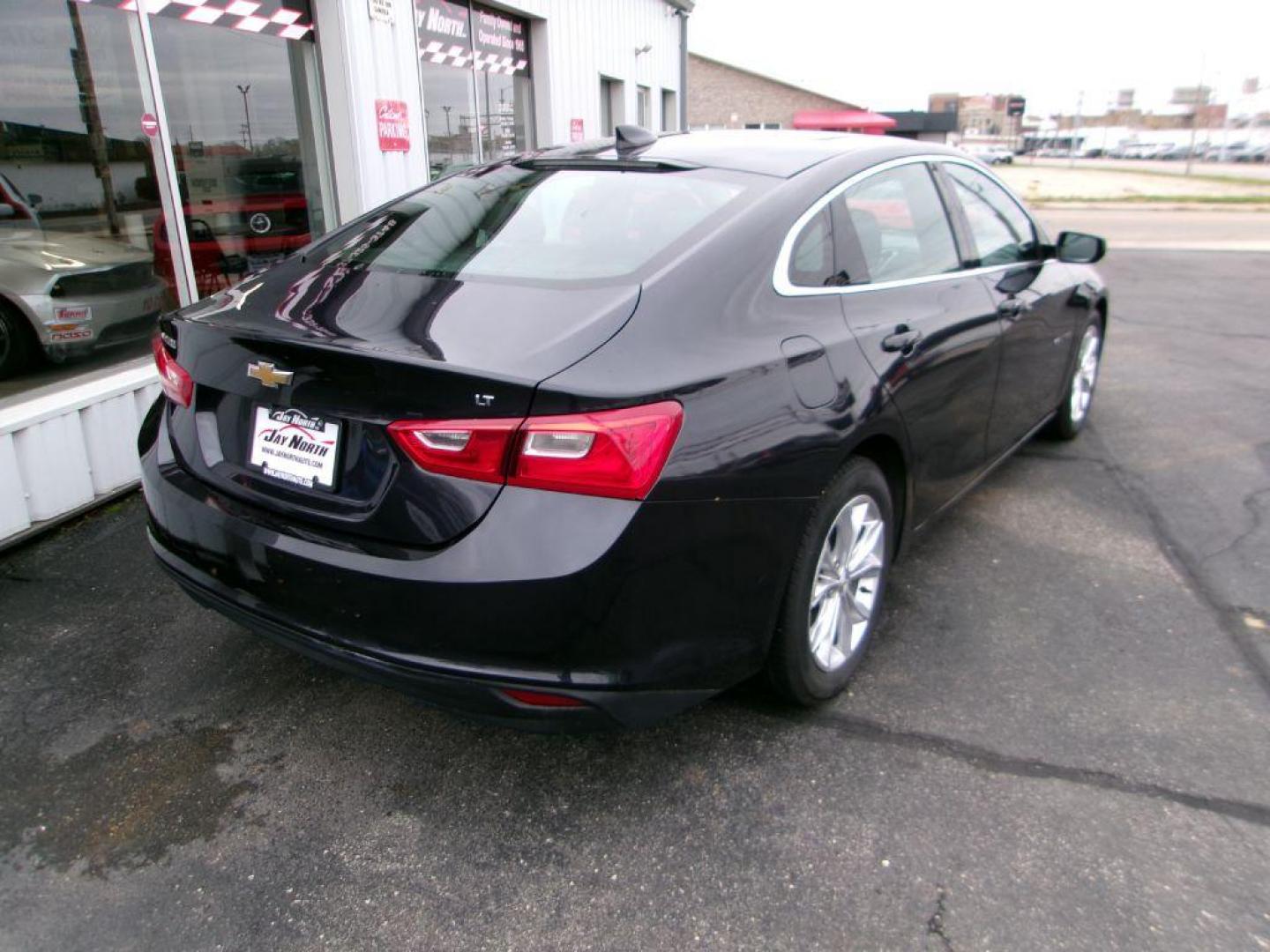 2023 GRAY CHEVROLET MALIBU LT (1G1ZD5ST3PF) with an 1.5L engine, Continuously Variable transmission, located at 501 E. Columbia St., Springfield, OH, 45503, (800) 262-7122, 39.925262, -83.801796 - *** Moonroof *** Remote Start *** Back Up Camera *** New Tires *** 1-Owner *** Jay North Auto has offered hand picked vehicles since 1965! Our customer's enjoy a NO pressure buying experience with a small town feel. We are a preferred dealer for many local credit unions and lenders. Bad credi - Photo#3