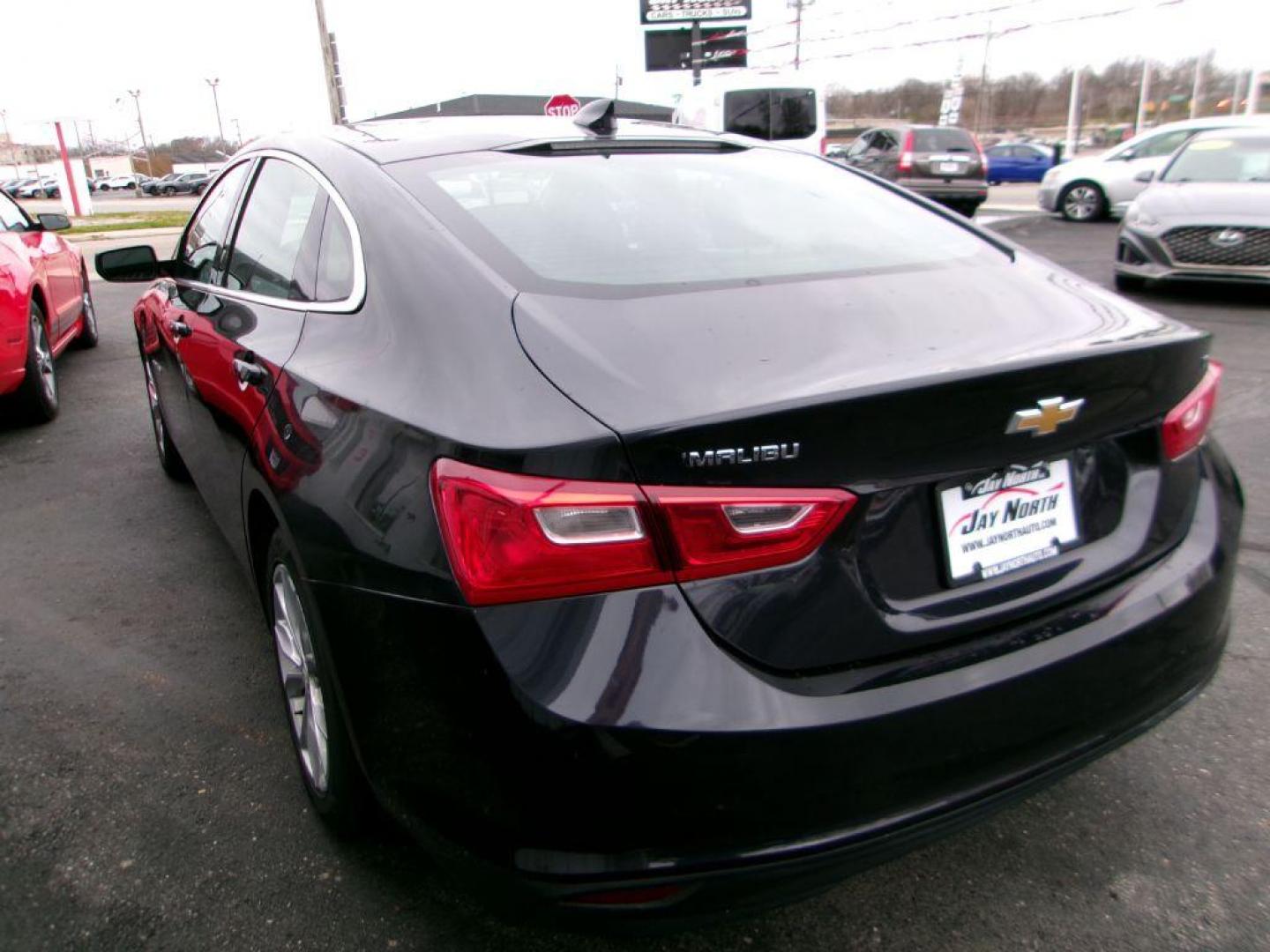 2023 GRAY CHEVROLET MALIBU LT (1G1ZD5ST3PF) with an 1.5L engine, Continuously Variable transmission, located at 501 E. Columbia St., Springfield, OH, 45503, (800) 262-7122, 39.925262, -83.801796 - *** Moonroof *** Remote Start *** Back Up Camera *** New Tires *** 1-Owner *** Jay North Auto has offered hand picked vehicles since 1965! Our customer's enjoy a NO pressure buying experience with a small town feel. We are a preferred dealer for many local credit unions and lenders. Bad credi - Photo#5